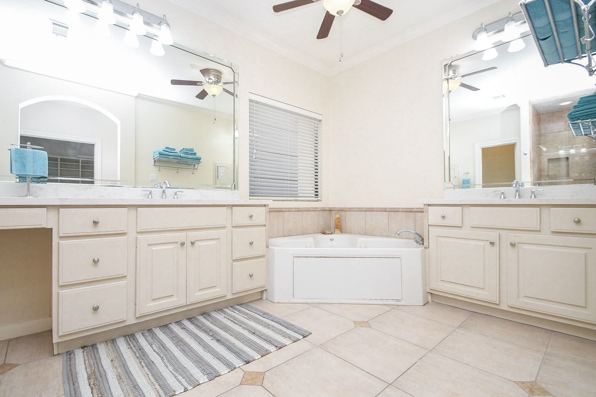 3322 Crosspark Place Property Photo 21