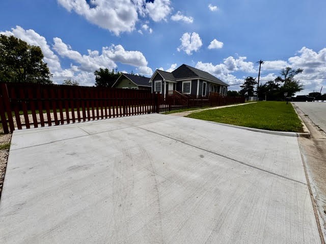511 N 3rd Street Property Photo 4