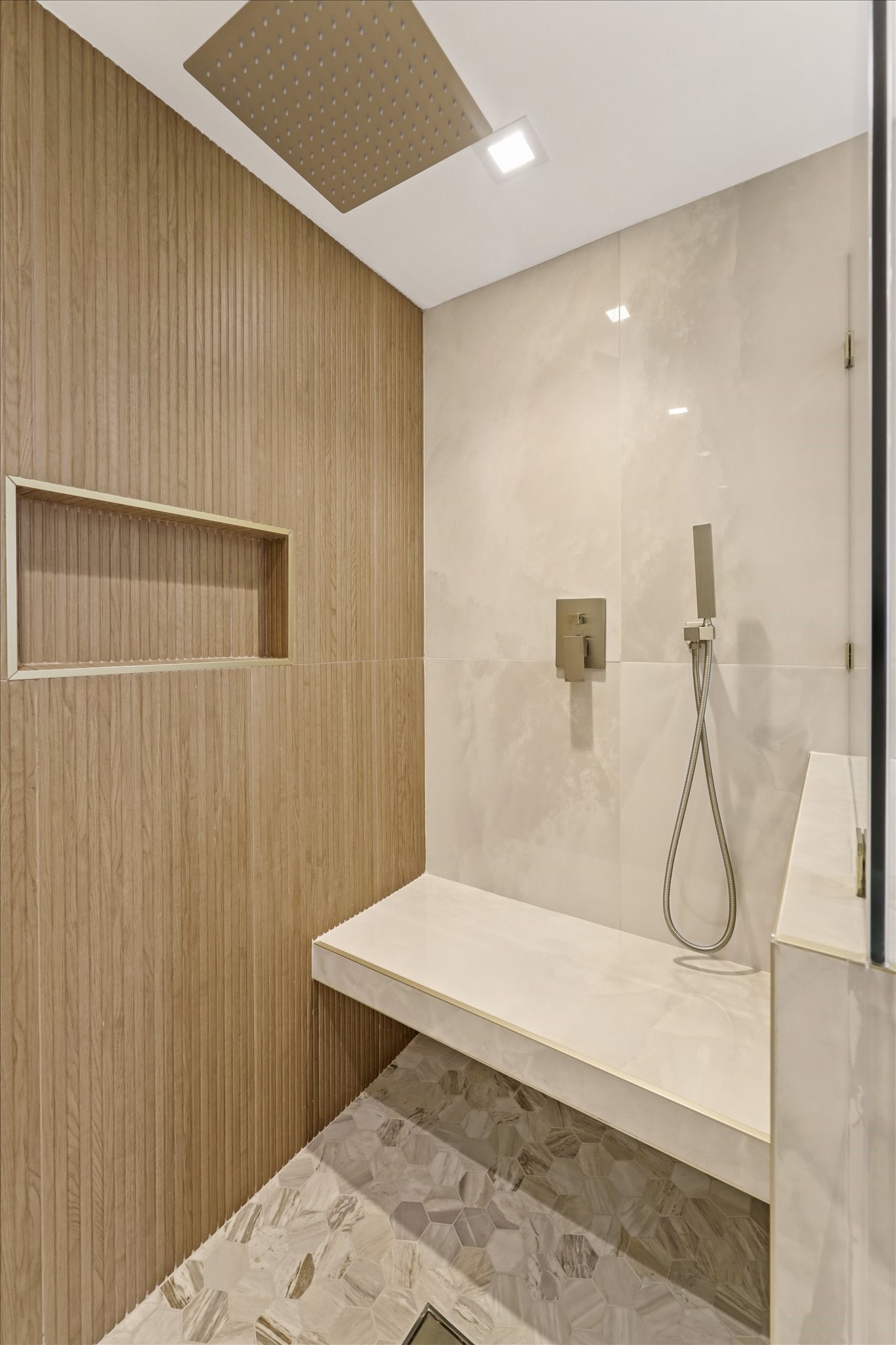 5001 Woodway Drive 1305 Property Photo 11