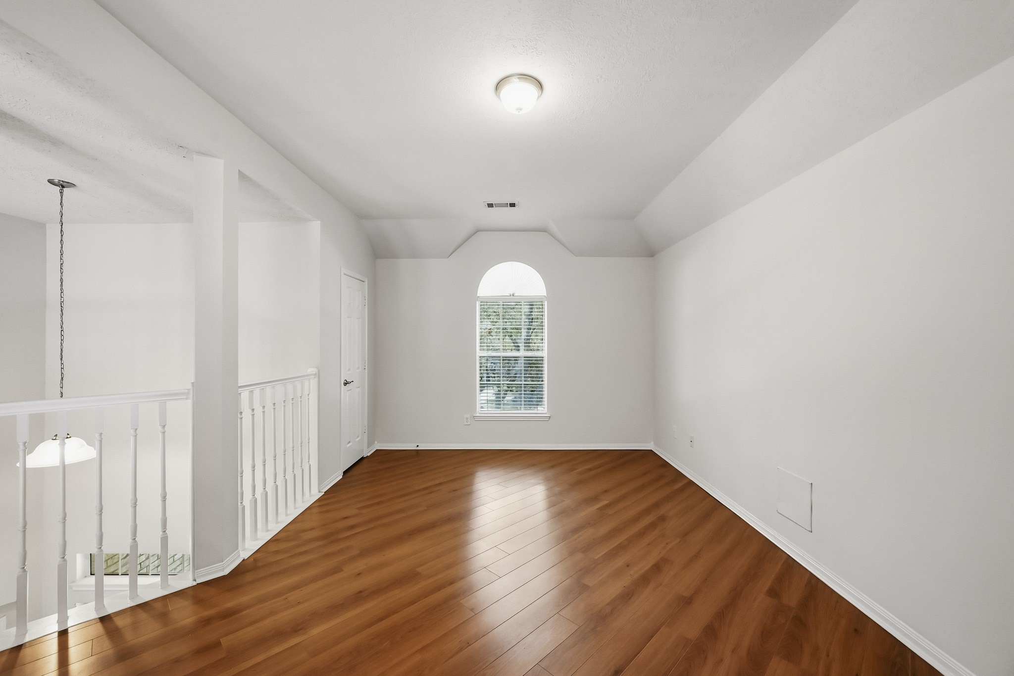 215 Owens Park Drive Property Photo 28