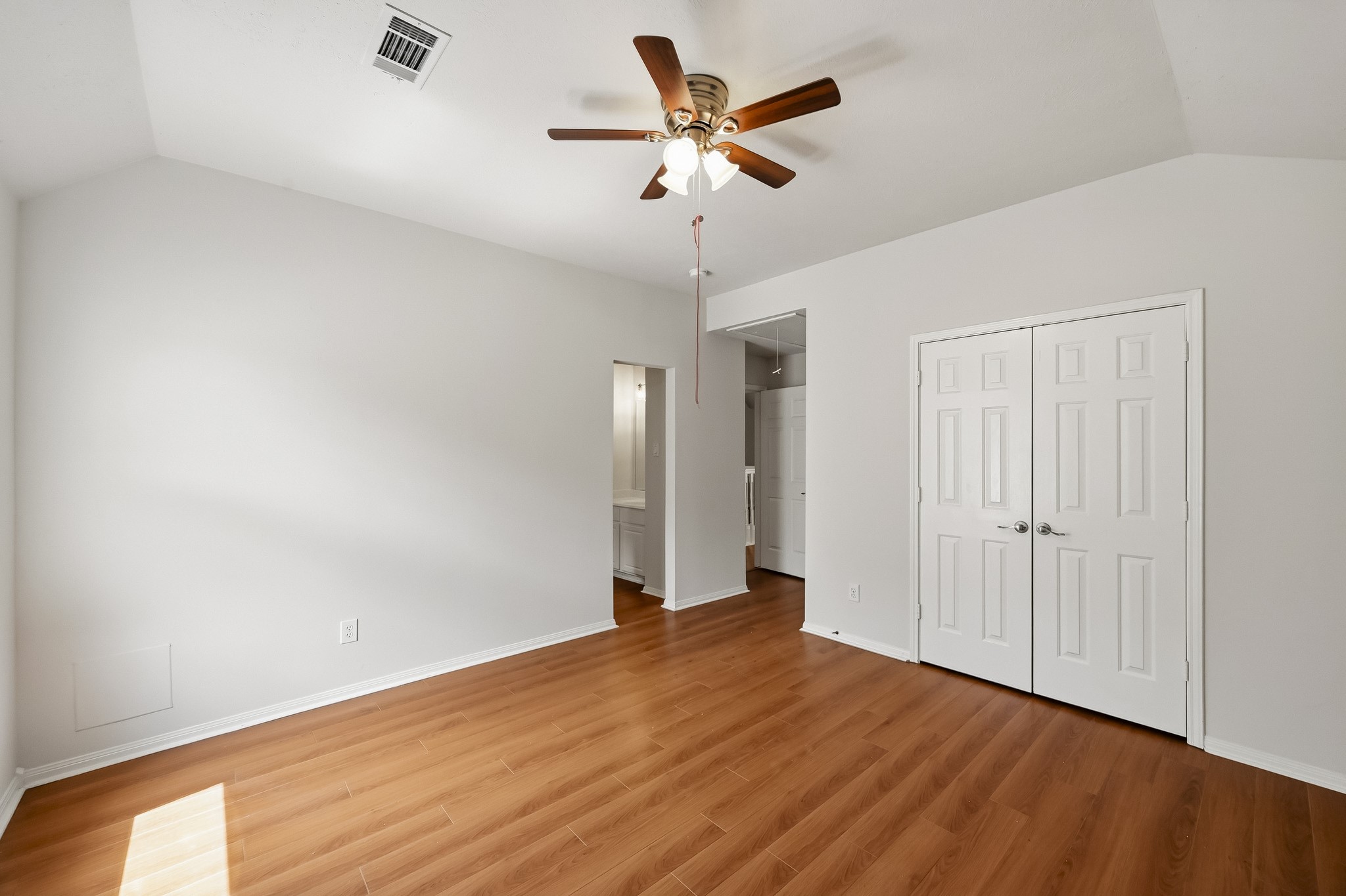 215 Owens Park Drive Property Photo 33