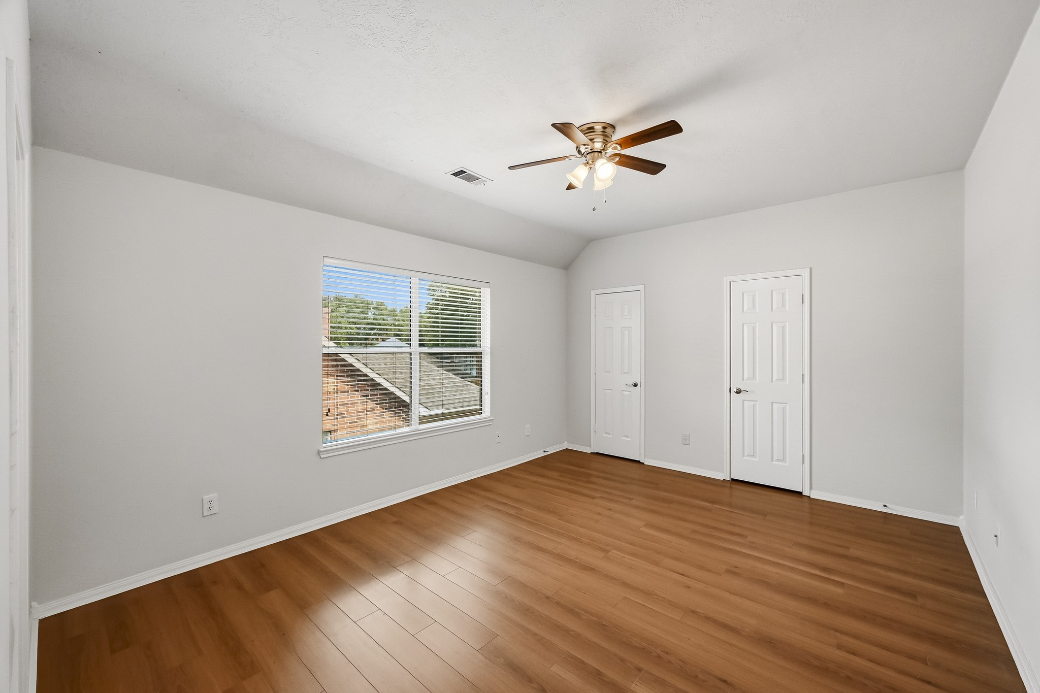 215 Owens Park Drive Property Photo 38