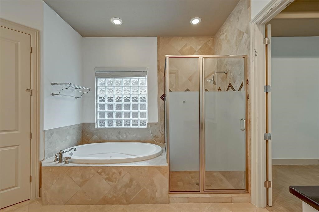 11207 St Laurent Lane Property Photo 11