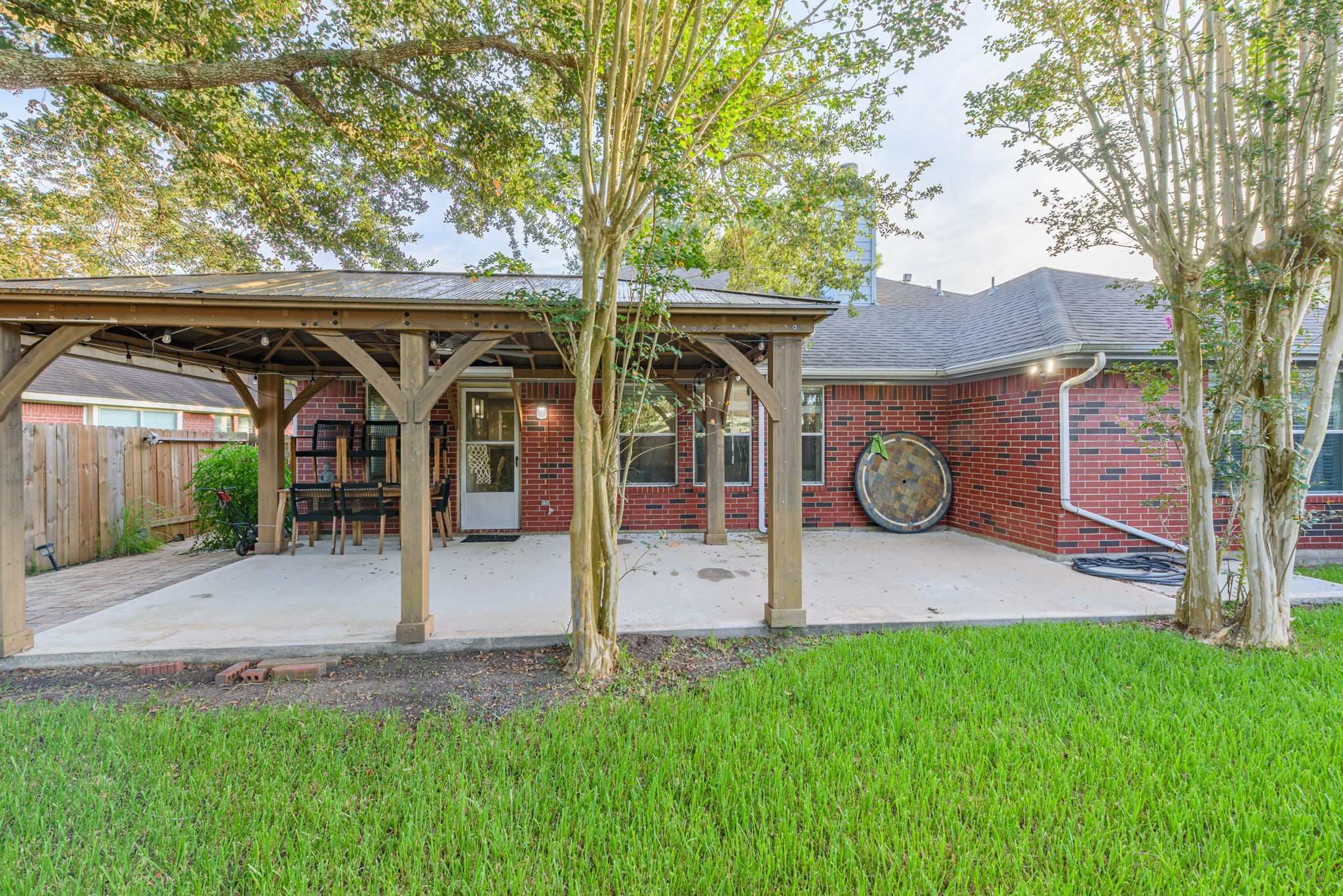 1819 Castle Oaks Drive Property Photo 25