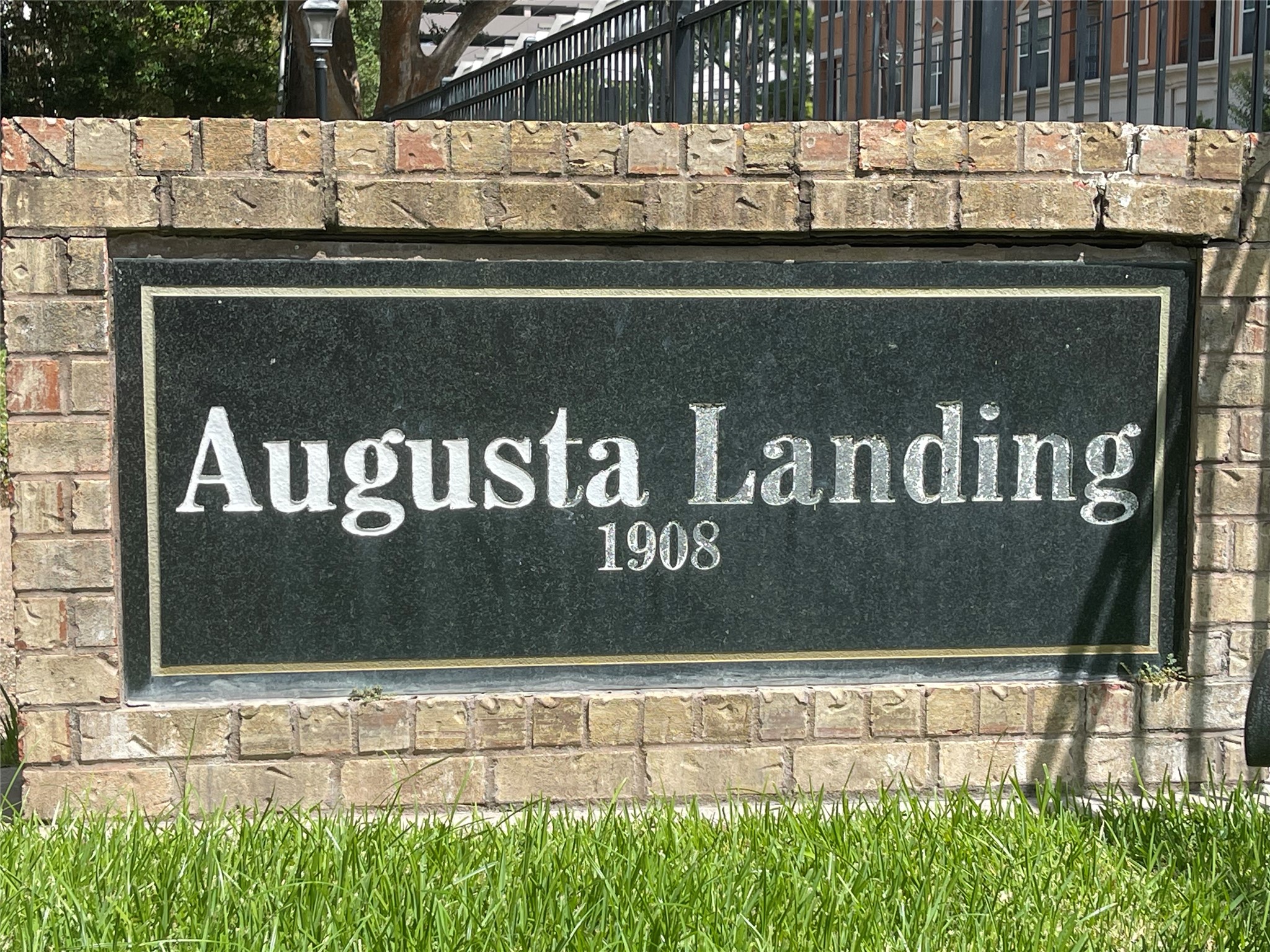 1908 Augusta Drive 4 Property Photo 3
