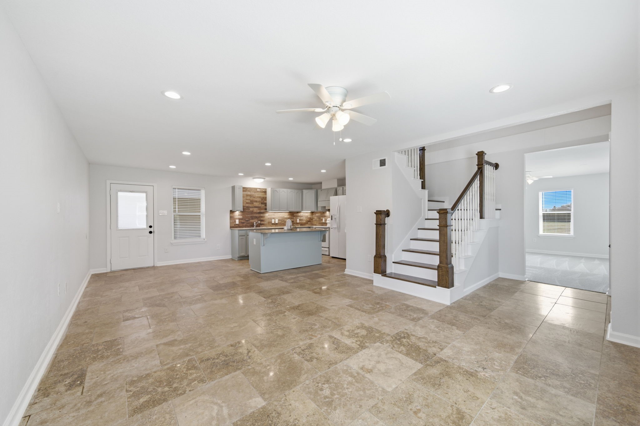 1535 Willow Bend Property Photo 4