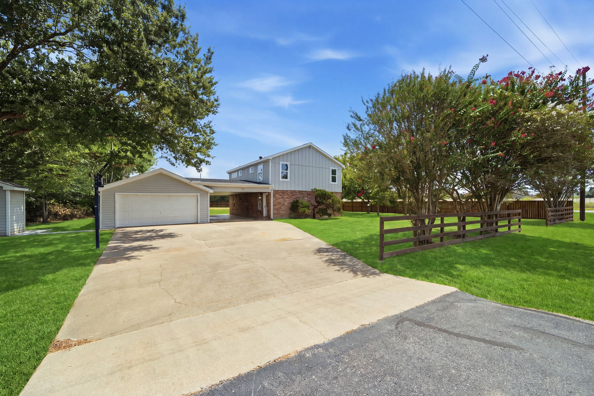 1535 Willow Bend Property Photo 5