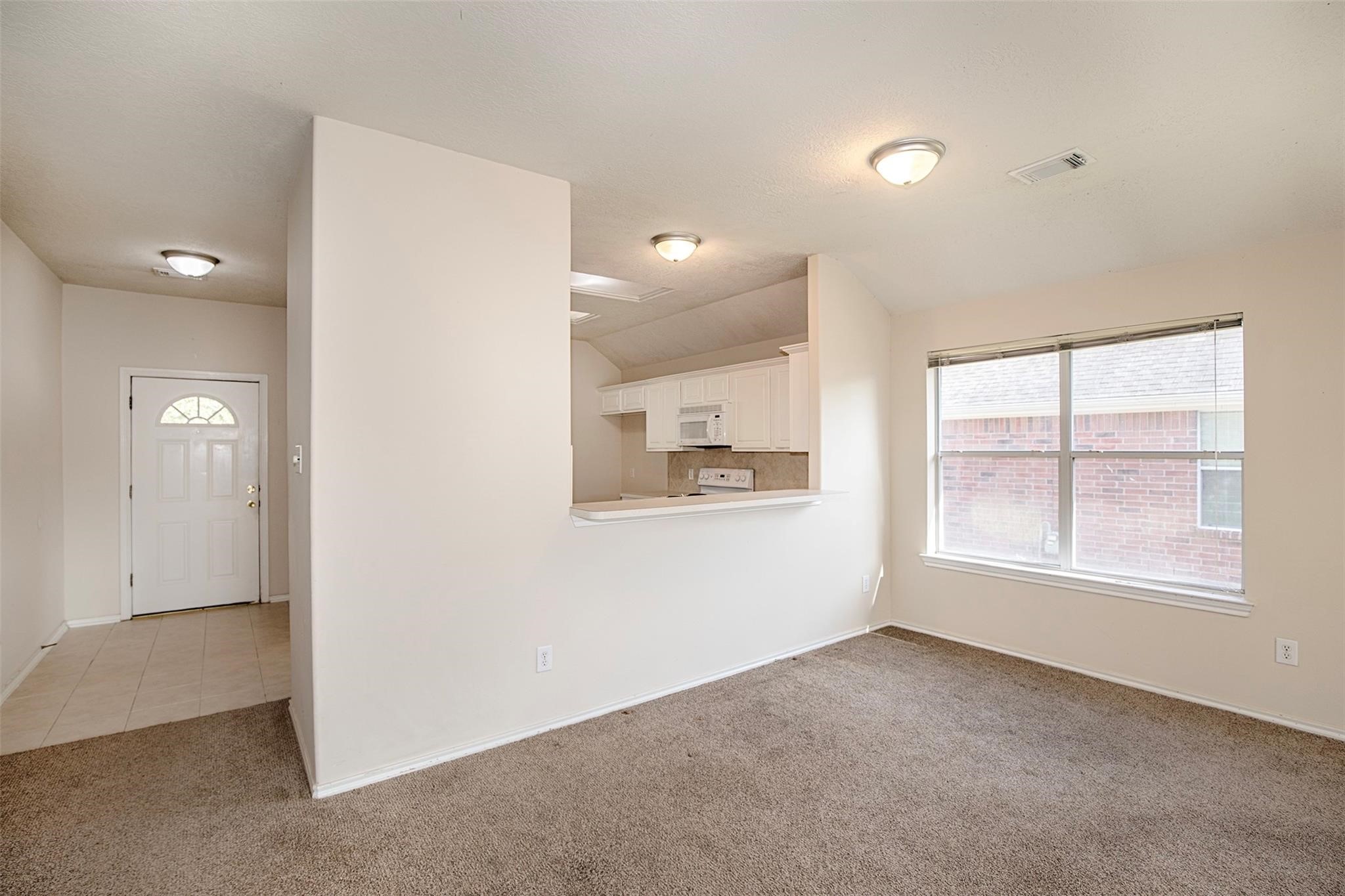 5008 Blanco Drive Property Photo 11