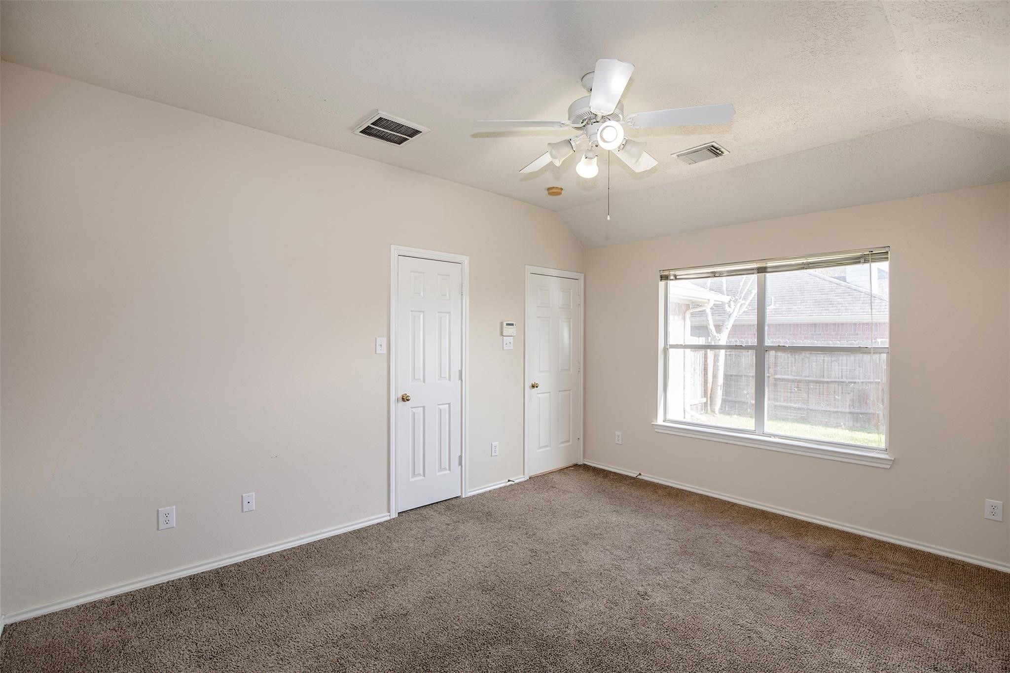 5008 Blanco Drive Property Photo 12