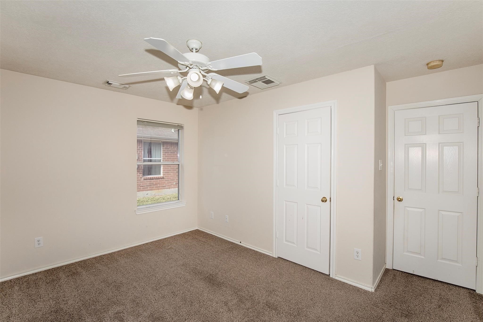 5008 Blanco Drive Property Photo 17