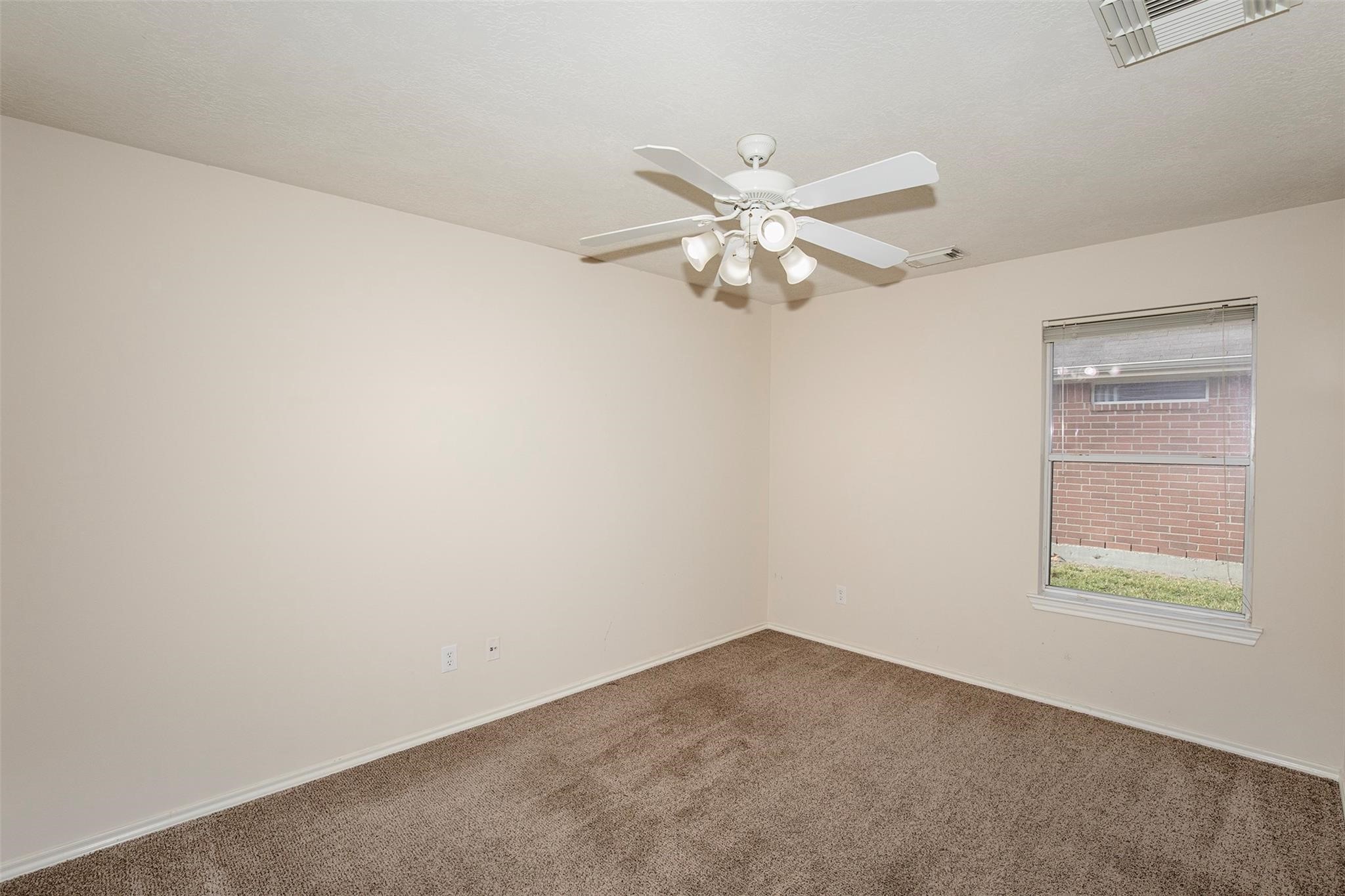5008 Blanco Drive Property Photo 18