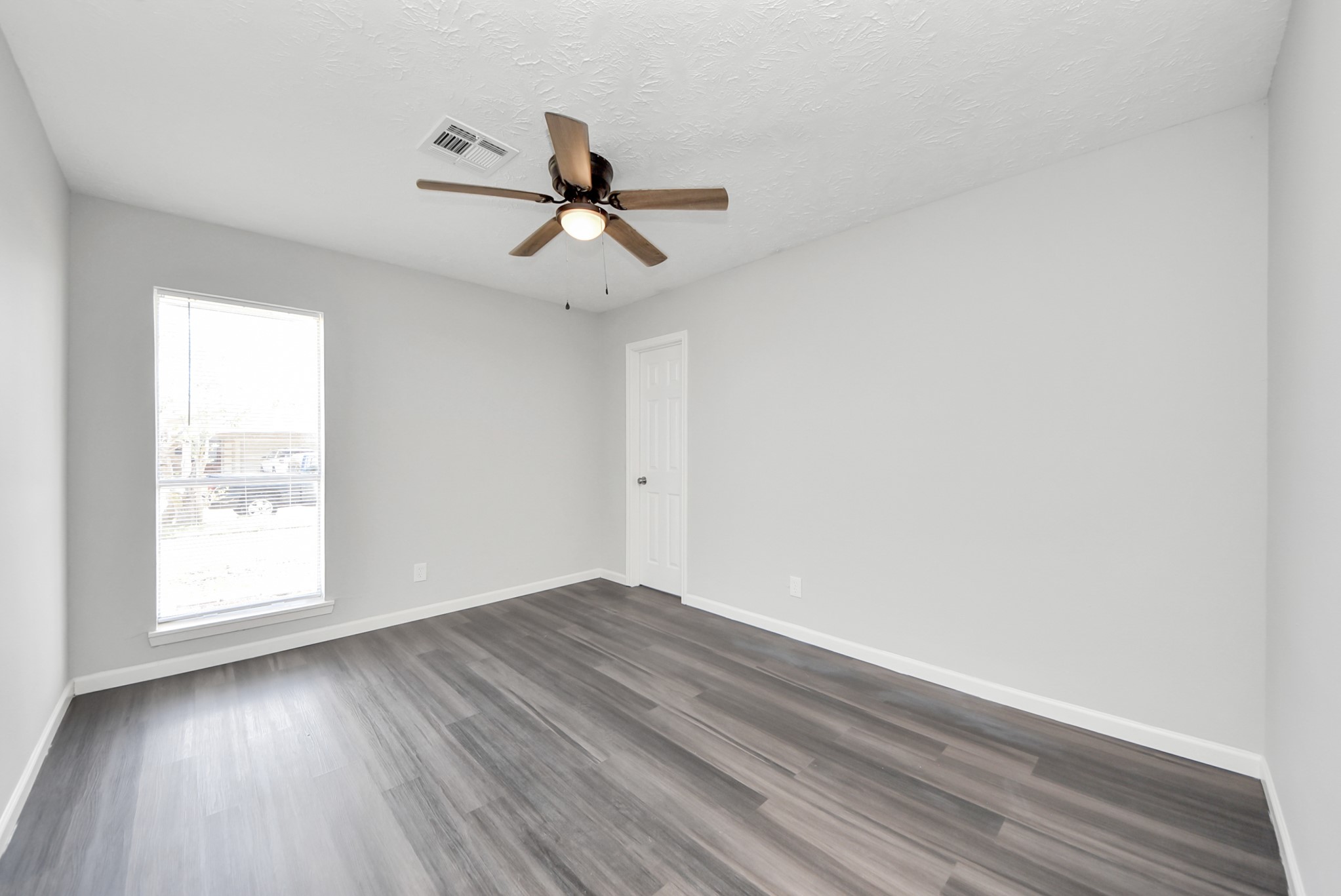 6301 Sioux Drive Property Photo 14