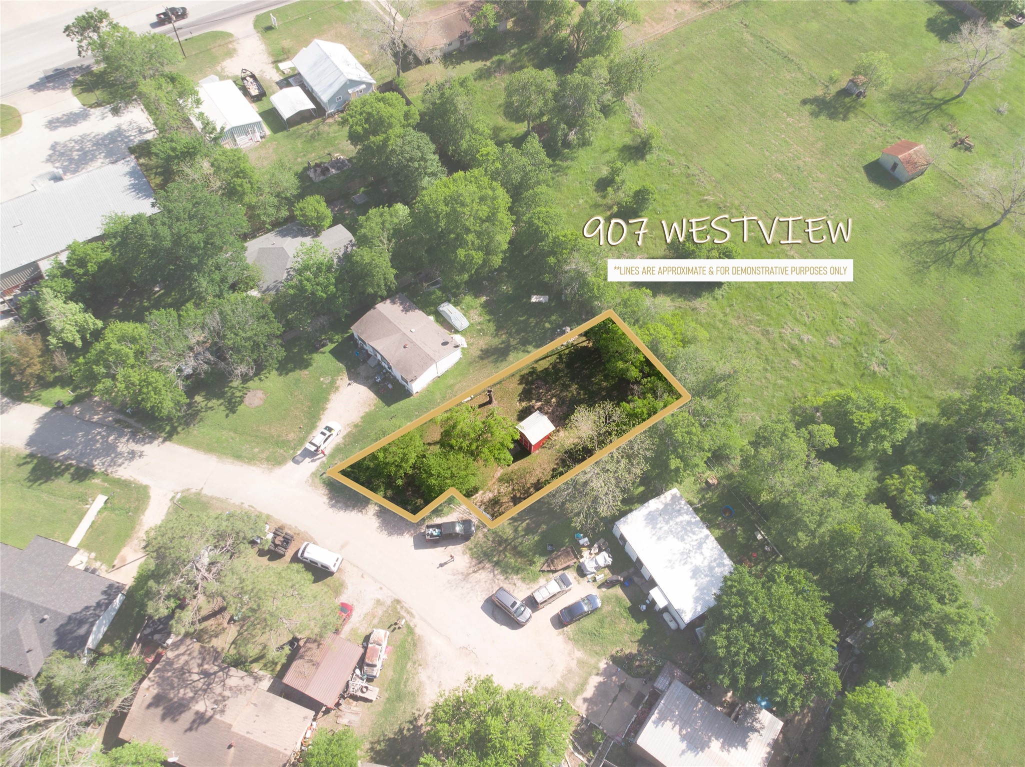 907 Westview Circle Property Photo 1