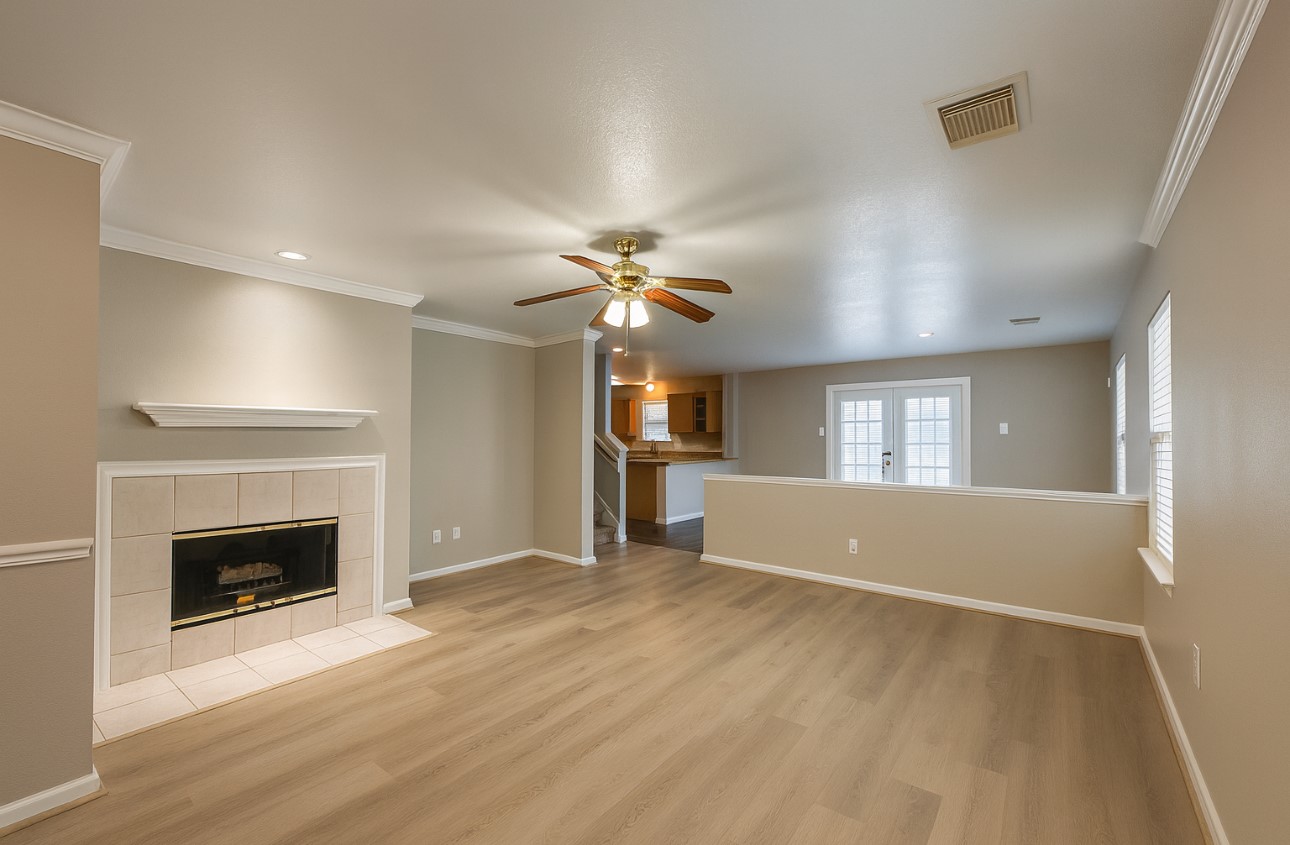 6731 Providence View Lane Property Photo 3