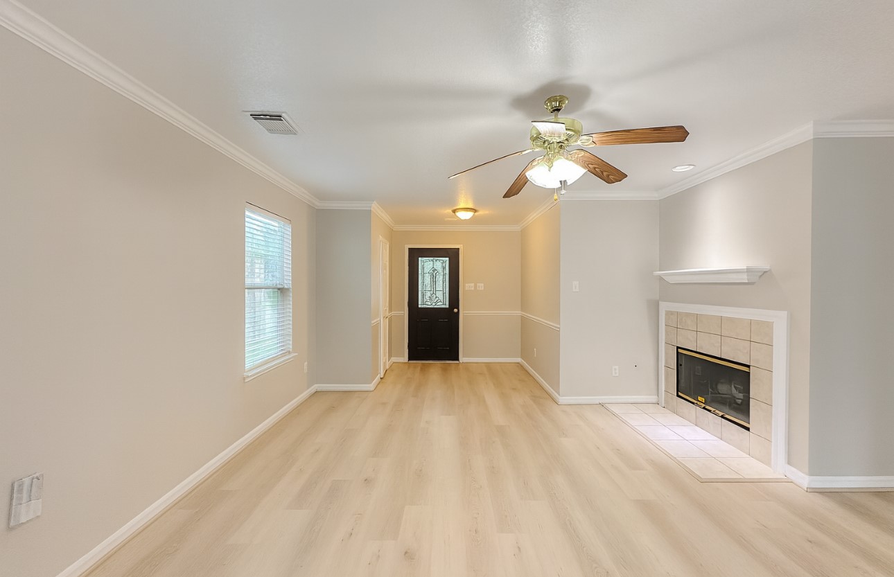 6731 Providence View Lane Property Photo 4