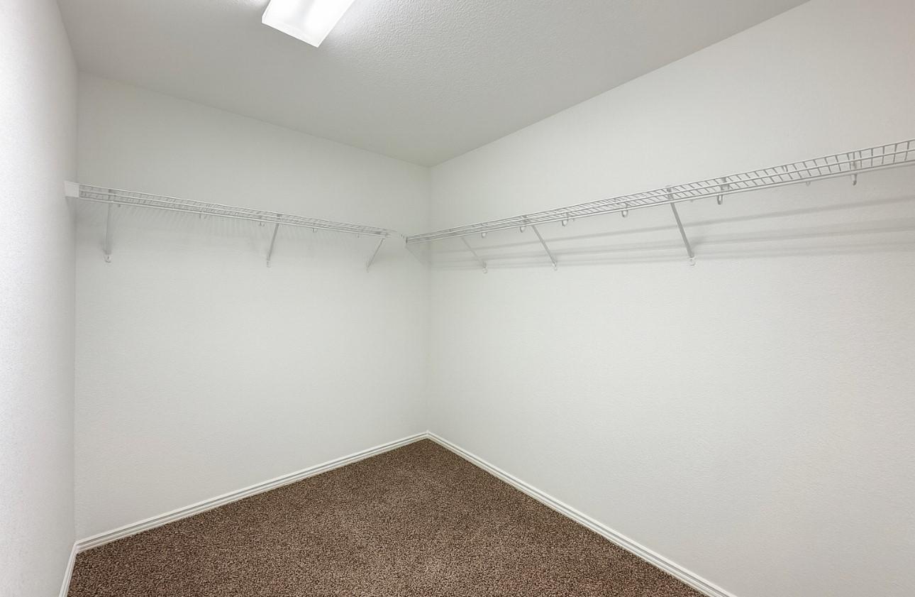 6731 Providence View Lane Property Photo 14