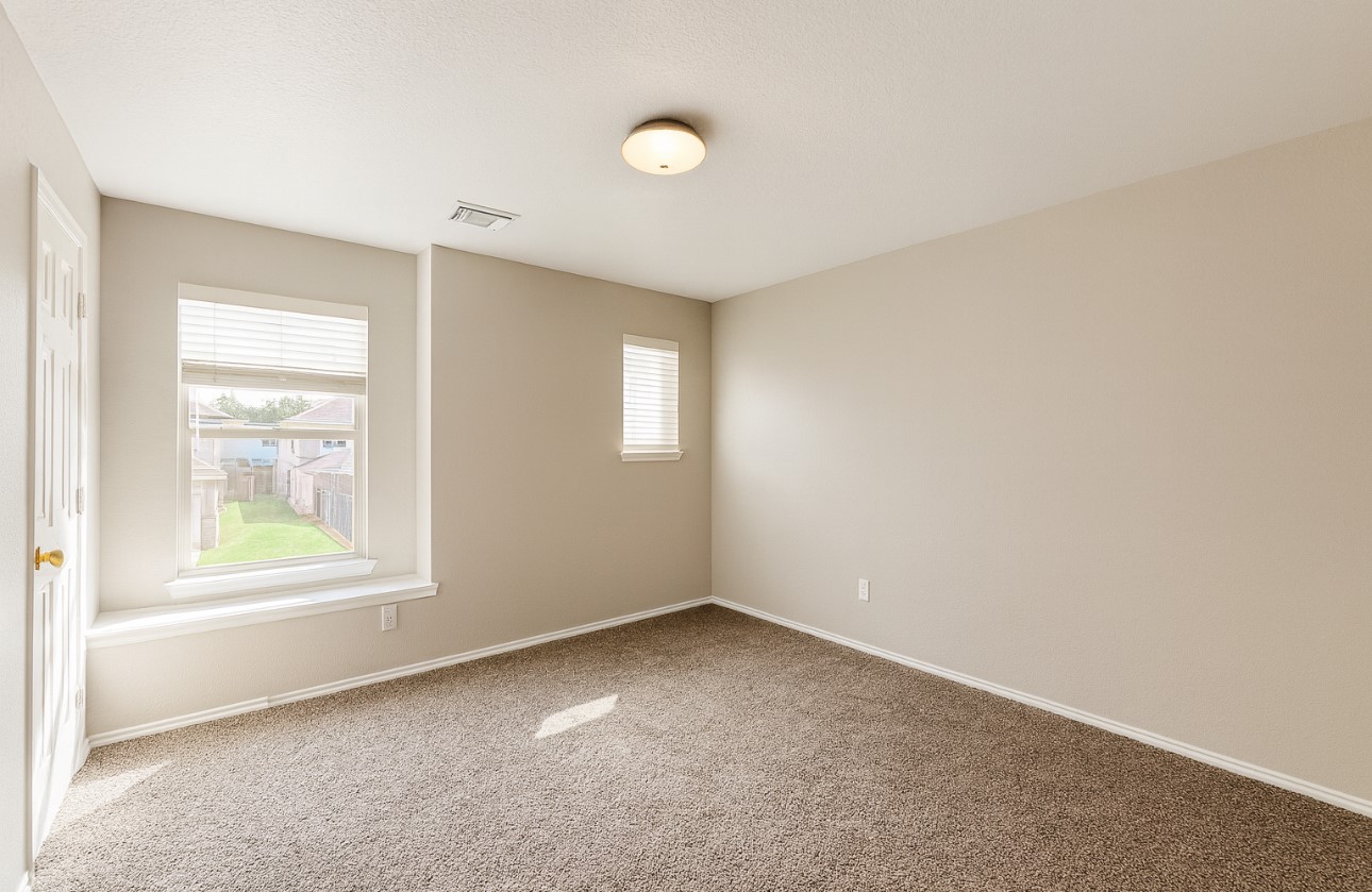 6731 Providence View Lane Property Photo 15