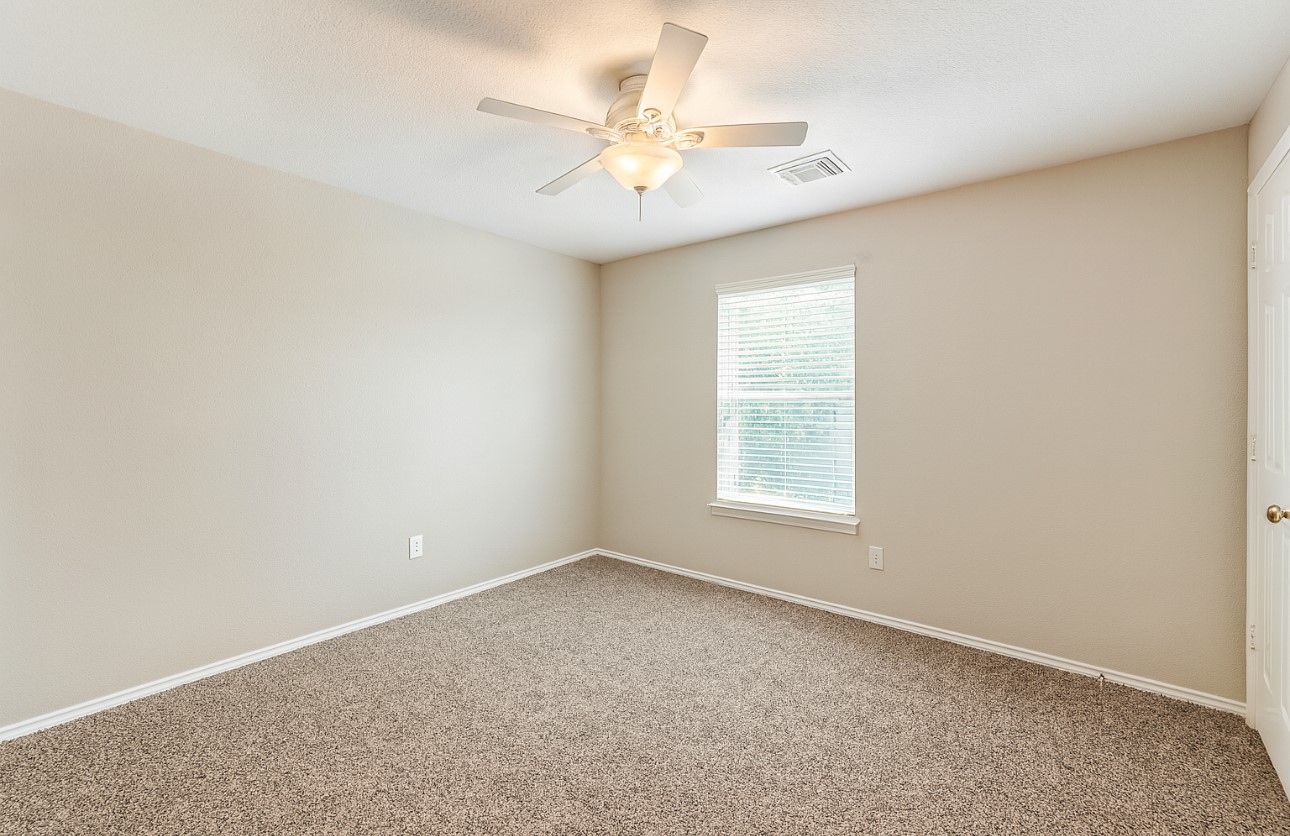 6731 Providence View Lane Property Photo 17