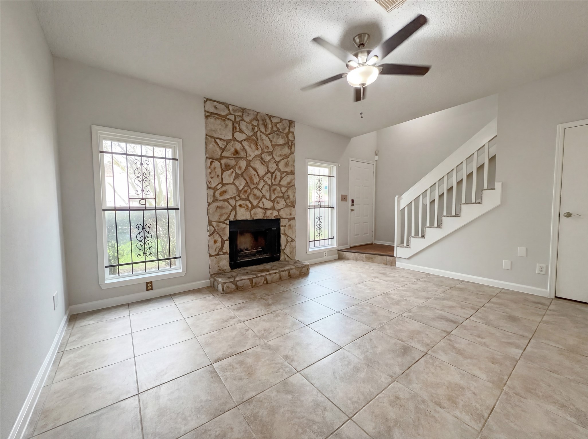 12300 Brookglade Circle 133 Property Photo 3