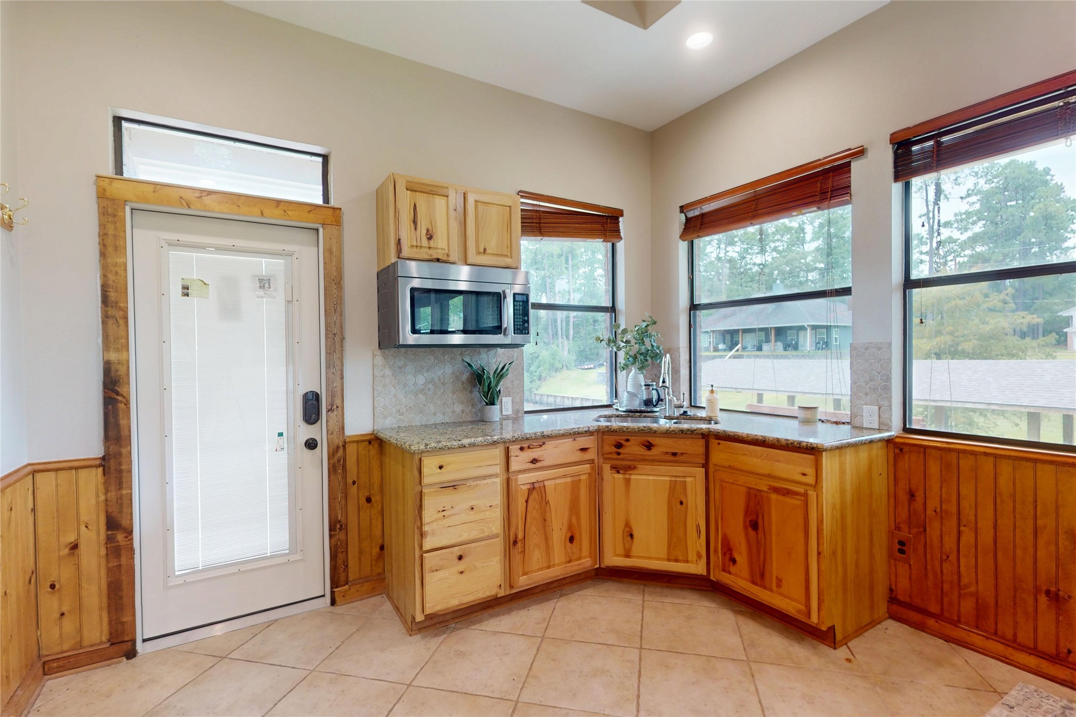 2031 Silver Moon Trail Property Photo 26