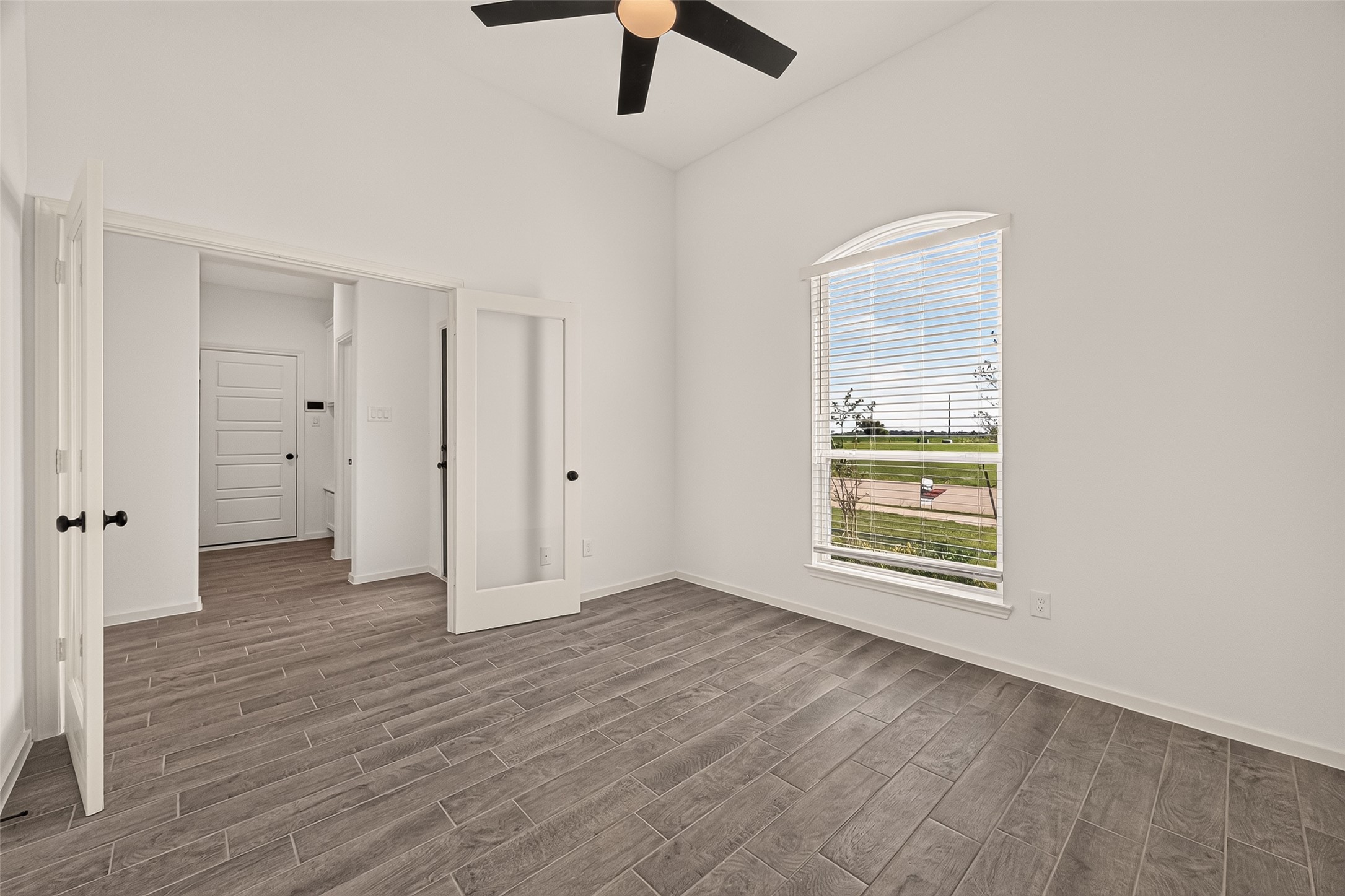 13610 Lago Vista Drive Property Photo 8