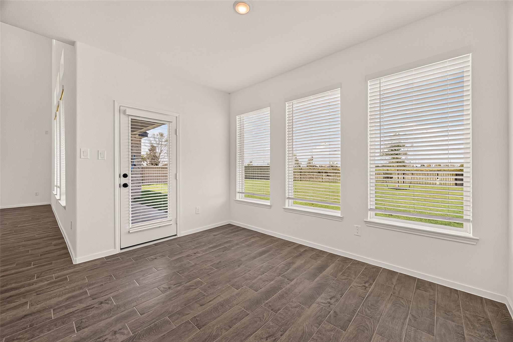 13610 Lago Vista Drive, Iowa Colony Tx 77583 Property Photo 13
