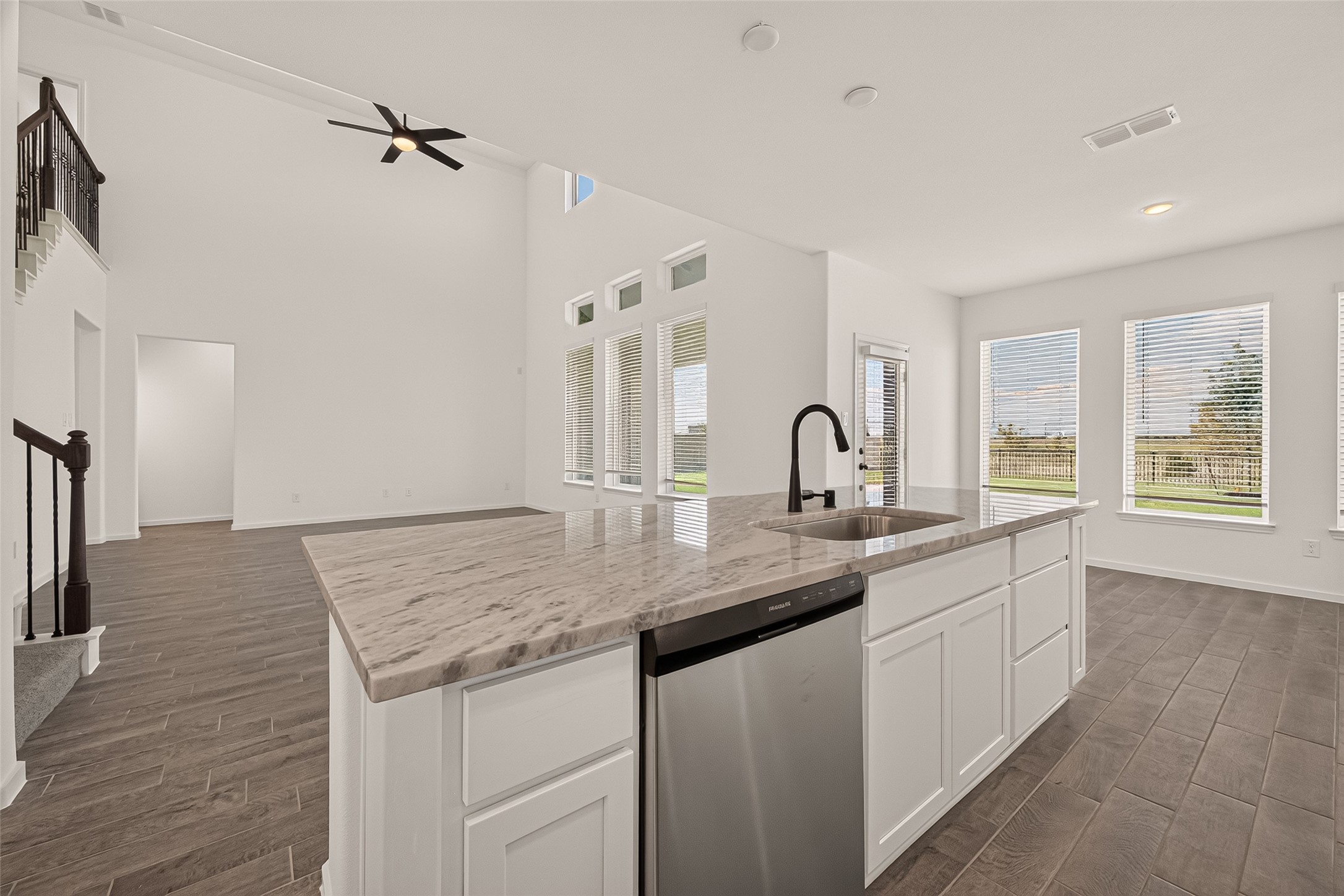 13610 Lago Vista Drive Property Photo 19