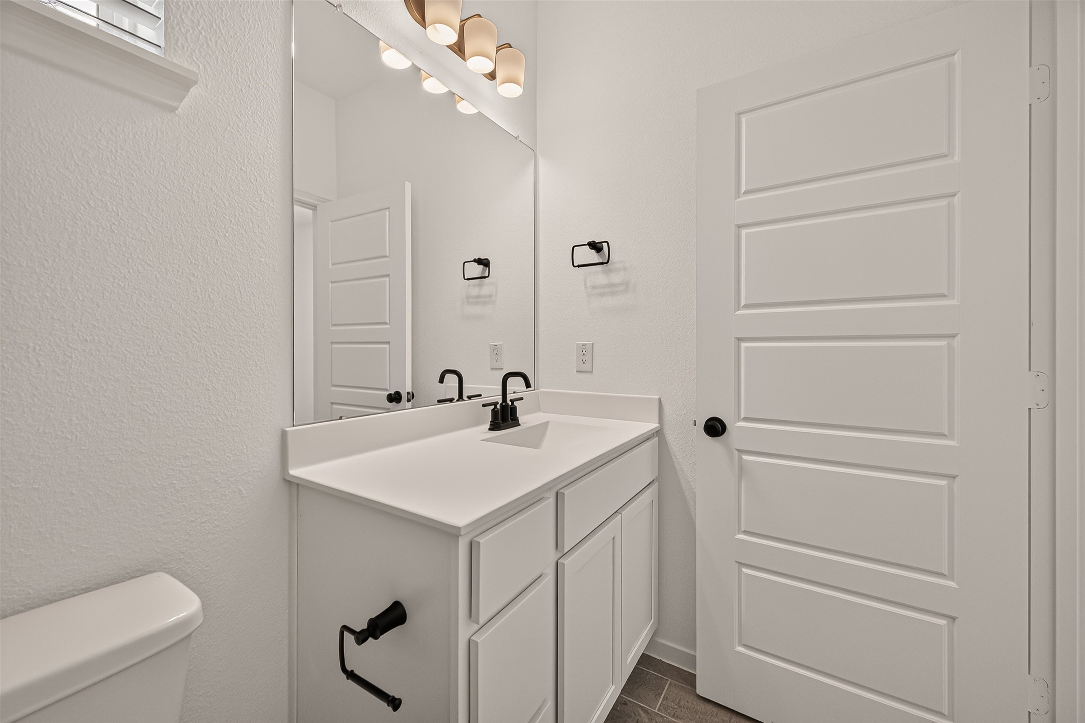13610 Lago Vista Drive Property Photo 28