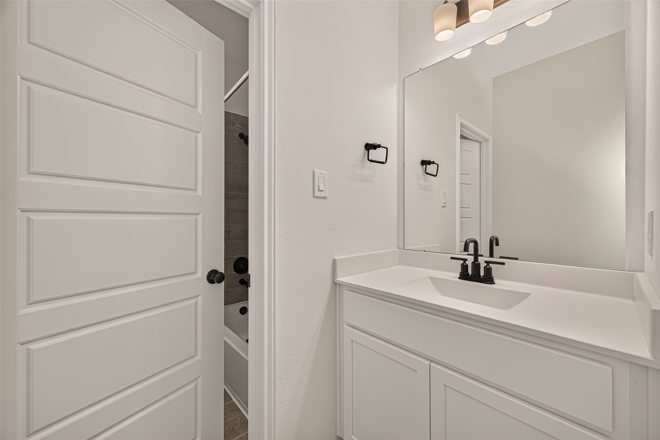 13610 Lago Vista Drive Property Photo 32