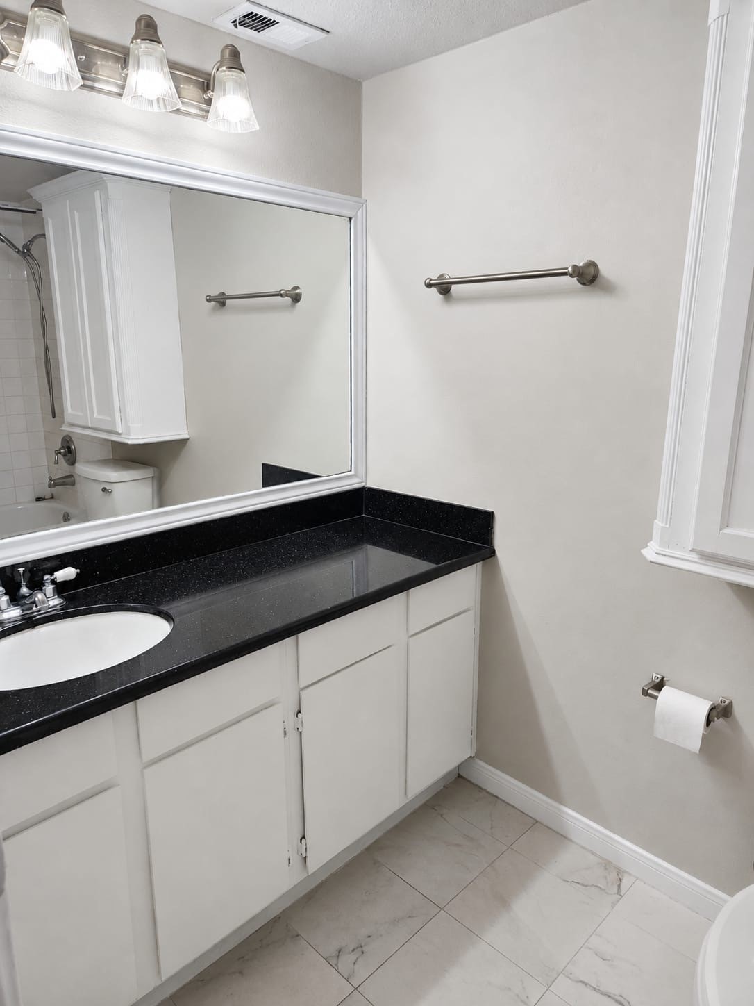 17230 Imperial Valley Drive 17 Property Photo 8