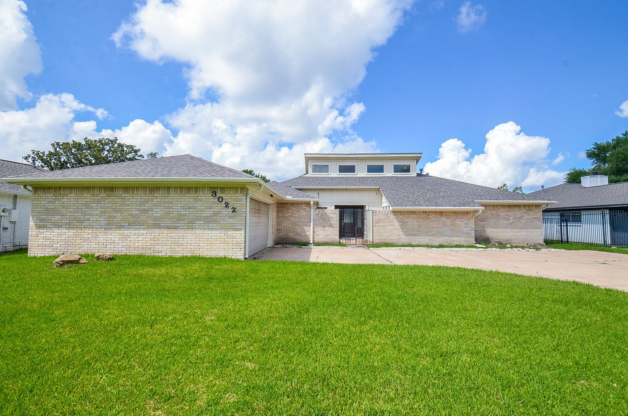 3022 Cypress Point Drive Property Photo 3