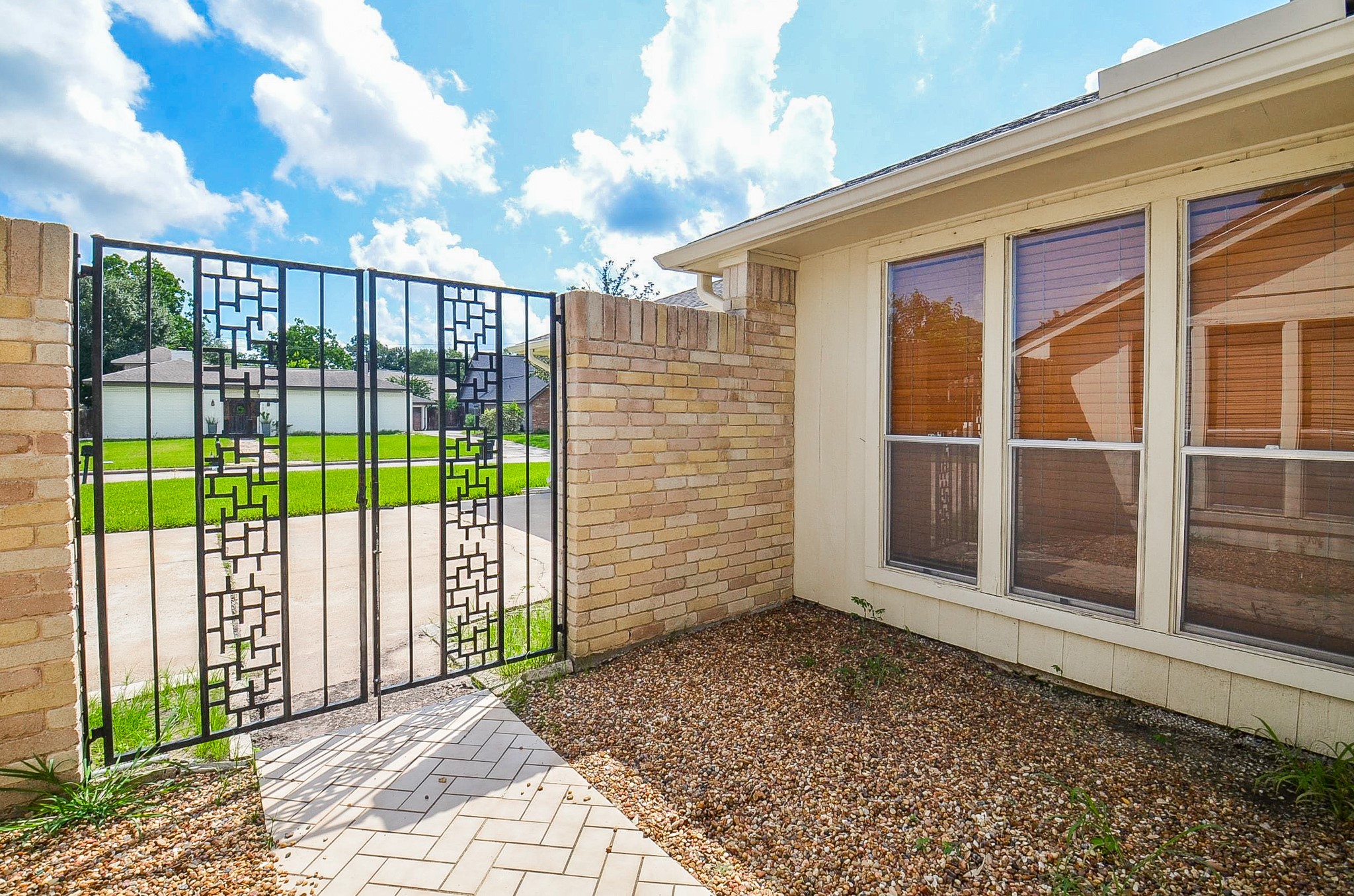 3022 Cypress Point Drive Property Photo 6