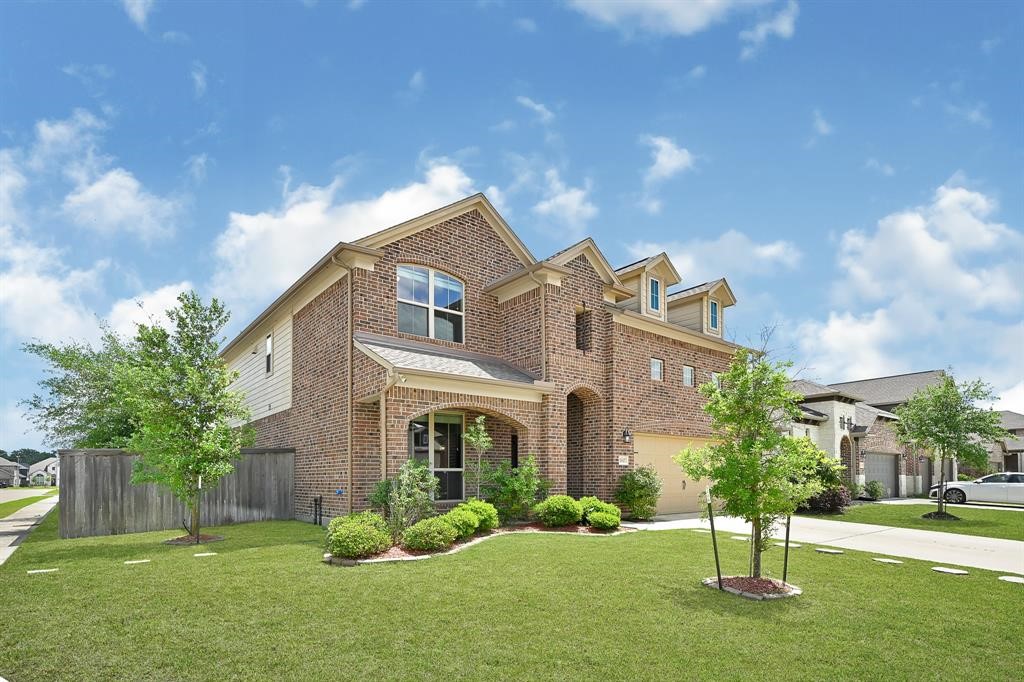 18307 Shallow Hill Court Property Photo 1