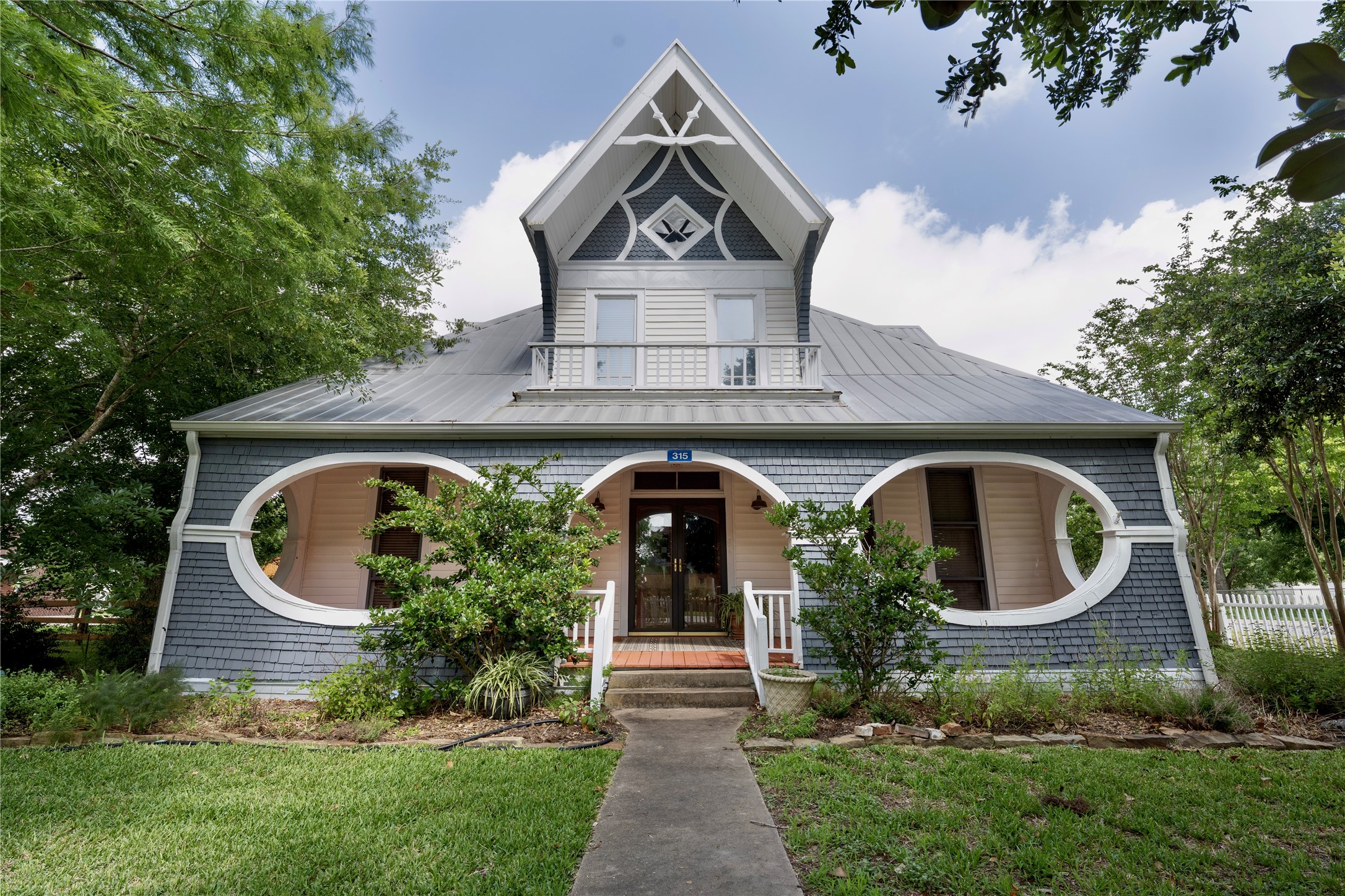 315 Walnut Street Property Photo 1