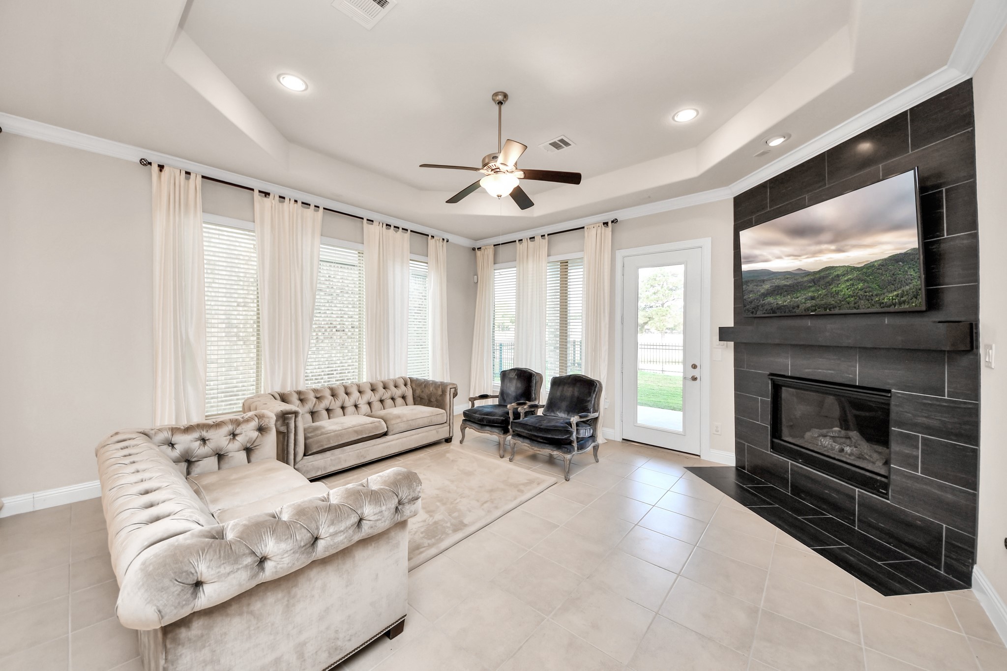 8926 Leaning Hollow Lane Property Photo 12