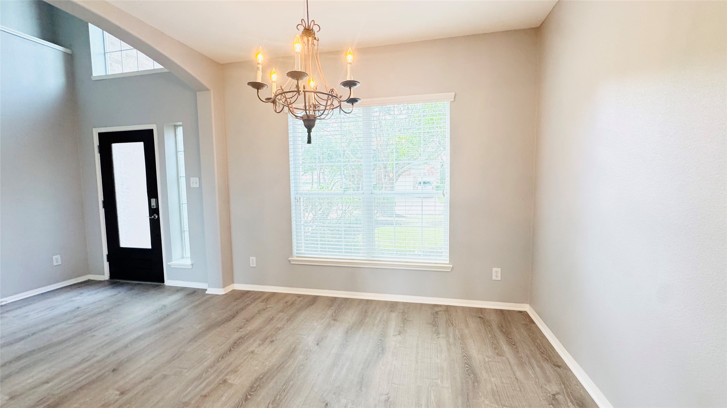 5743 Horseshoe Falls Property Photo 4