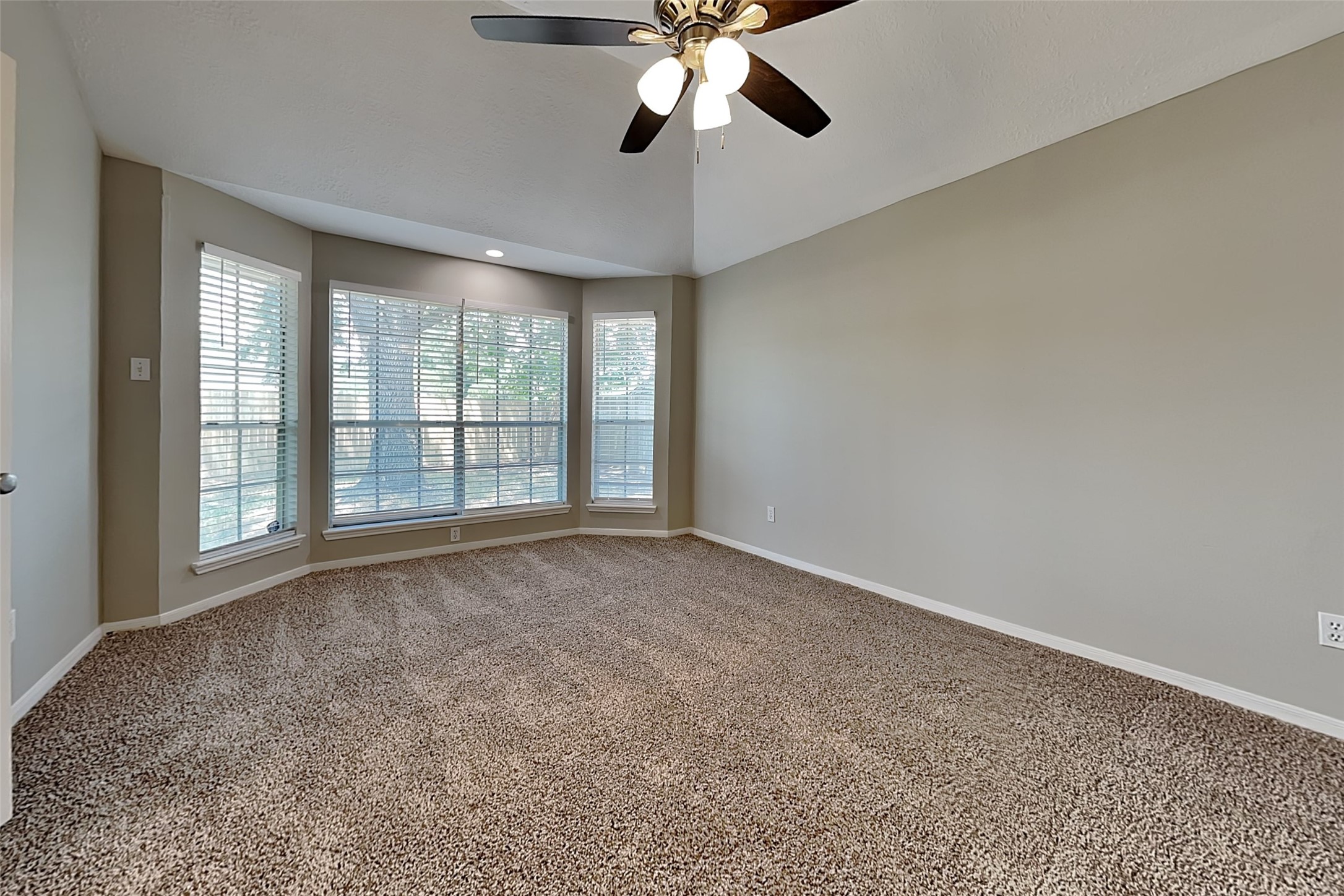 30915 Trinket Drive Property Photo 7