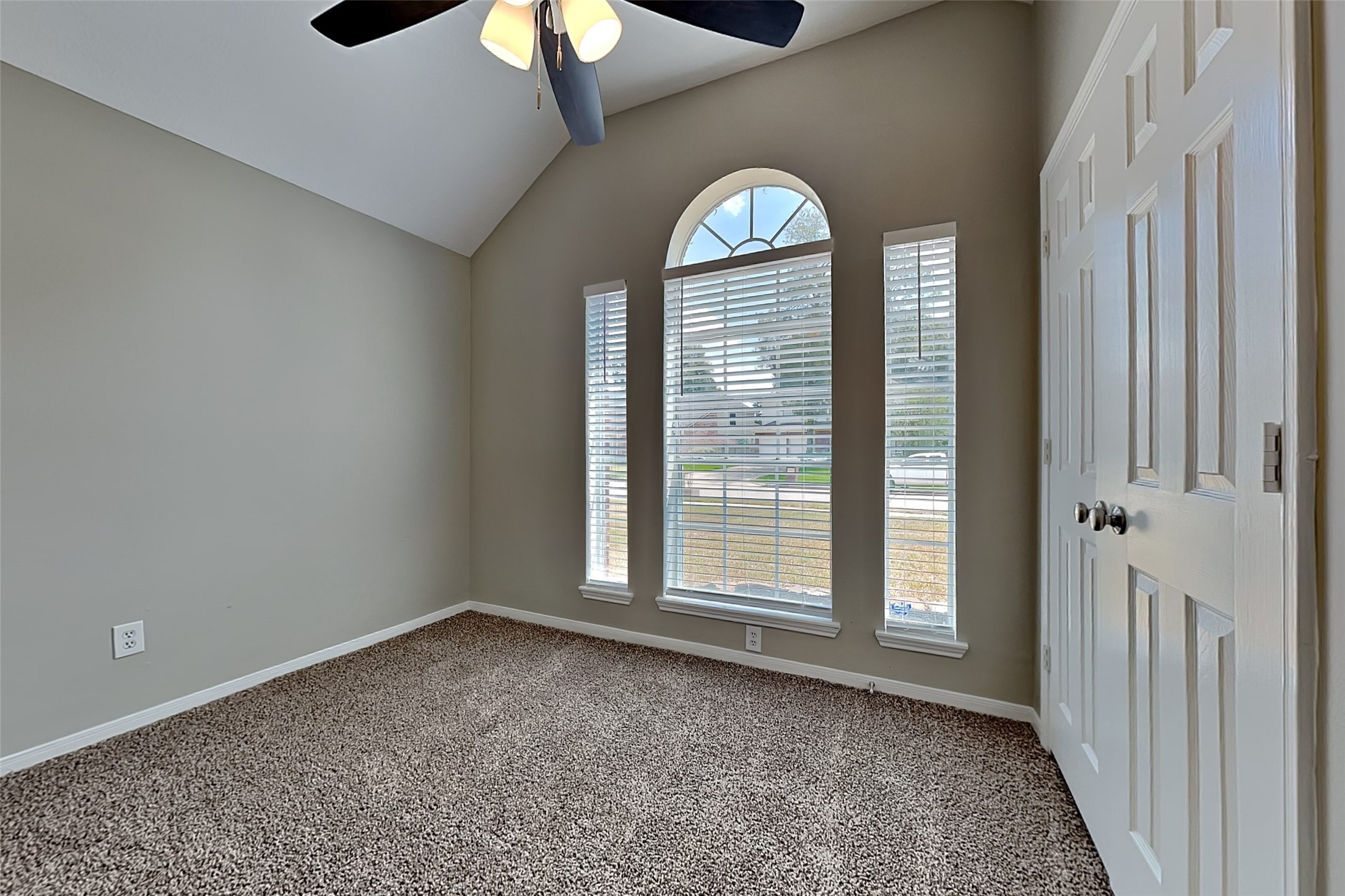 30915 Trinket Drive Property Photo 11