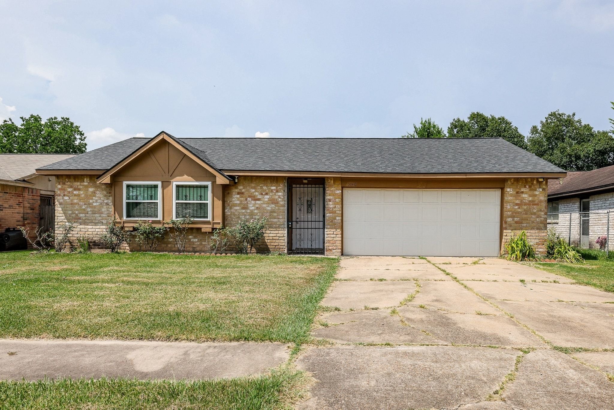 5146 Court Road Property Photo 1