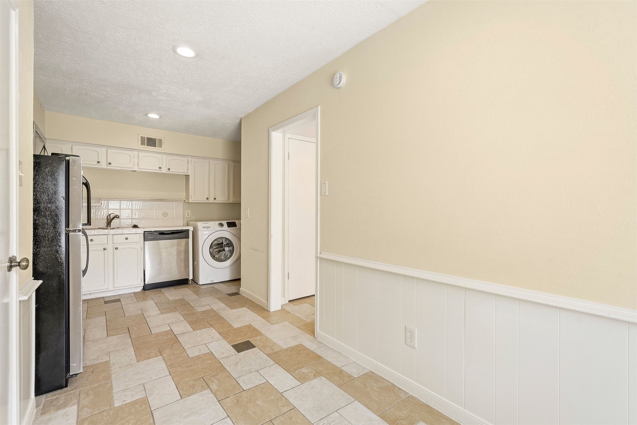 496 N Post Oak Lane 496 Property Photo 18