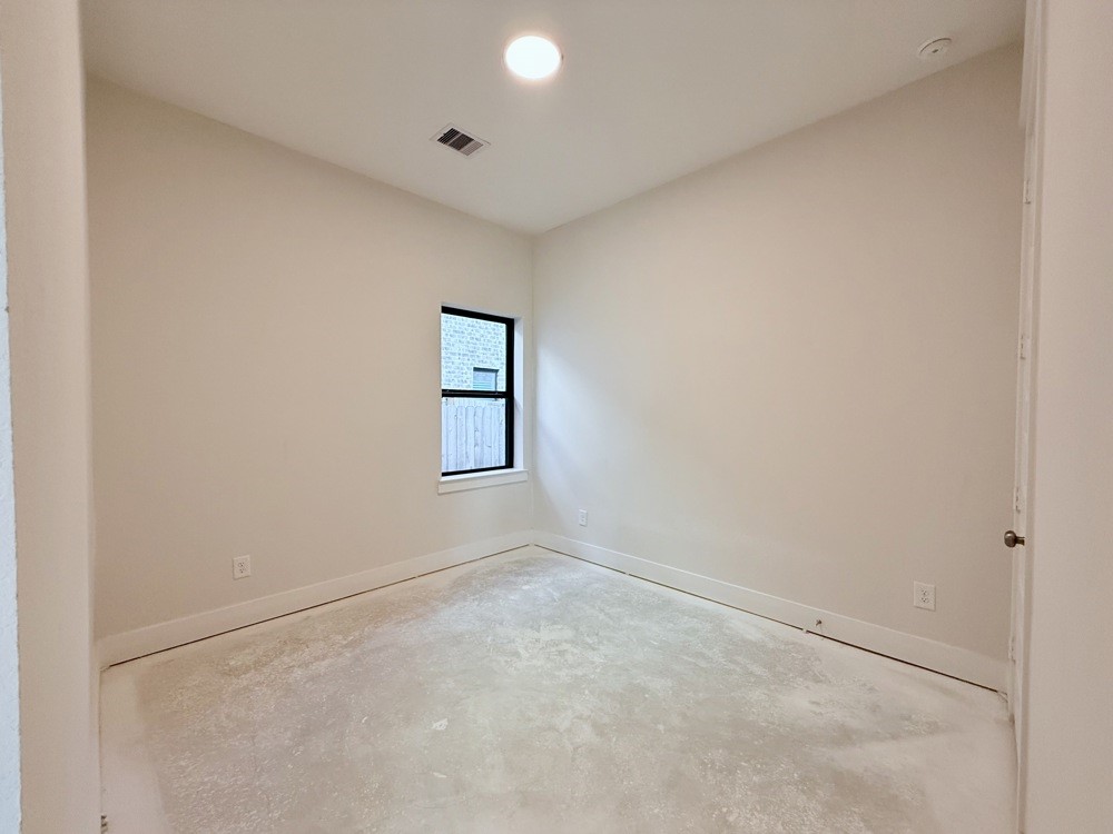8951 Blackwoods Court Property Photo 6