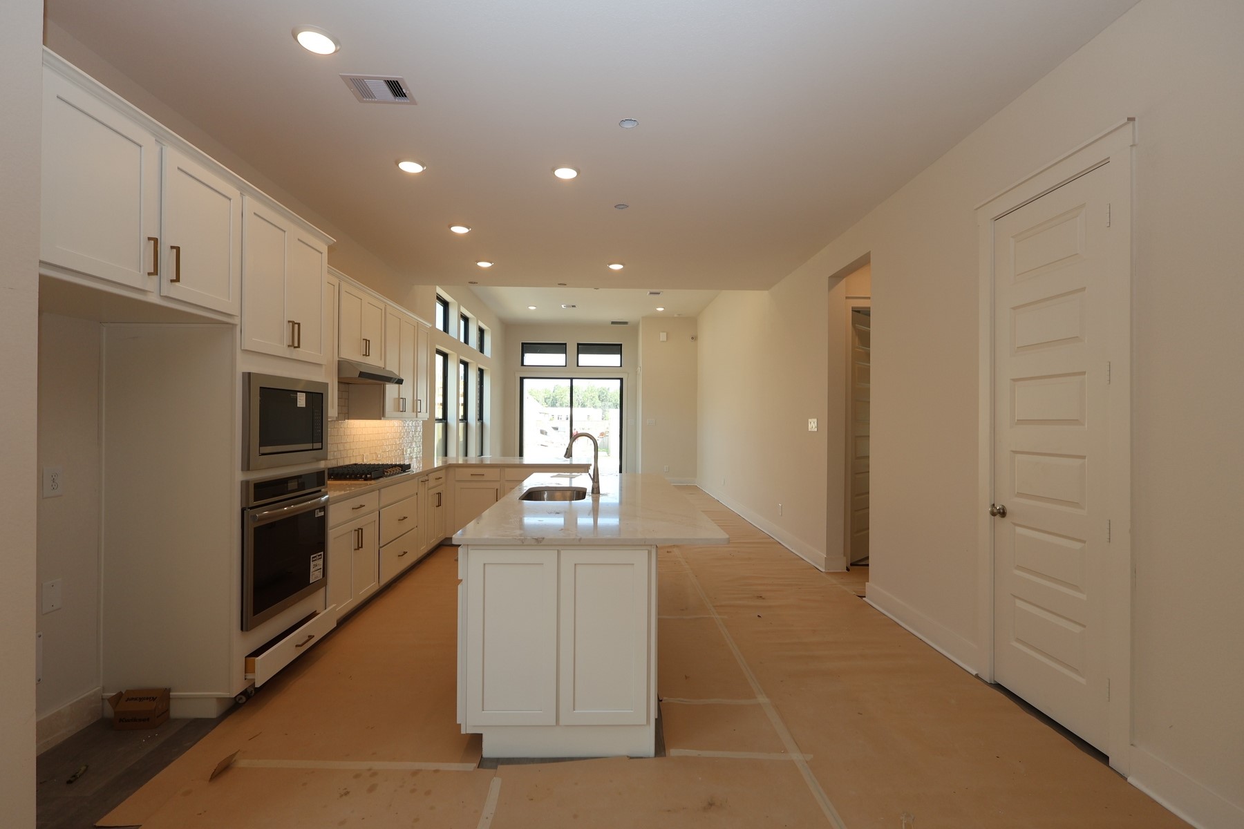 8951 Blackwoods Court Property Photo 7