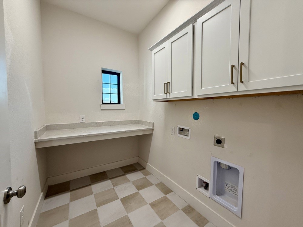 8951 Blackwoods Court Property Photo 17