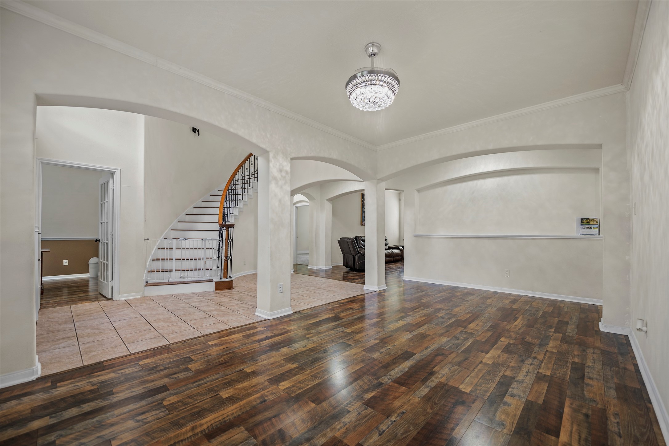 9211 Memorial Grove Drive Property Photo 10