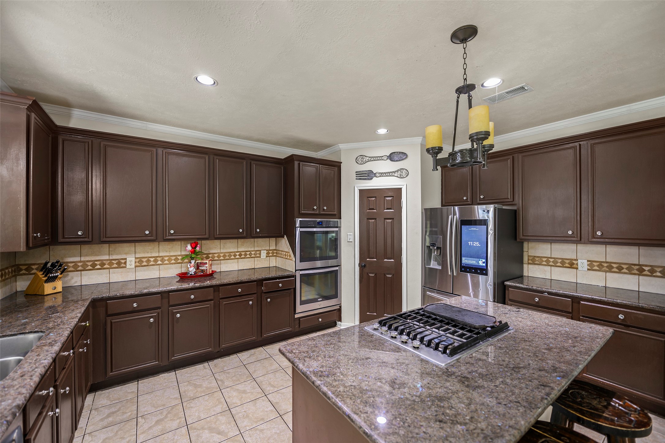 9211 Memorial Grove Drive Property Photo 17