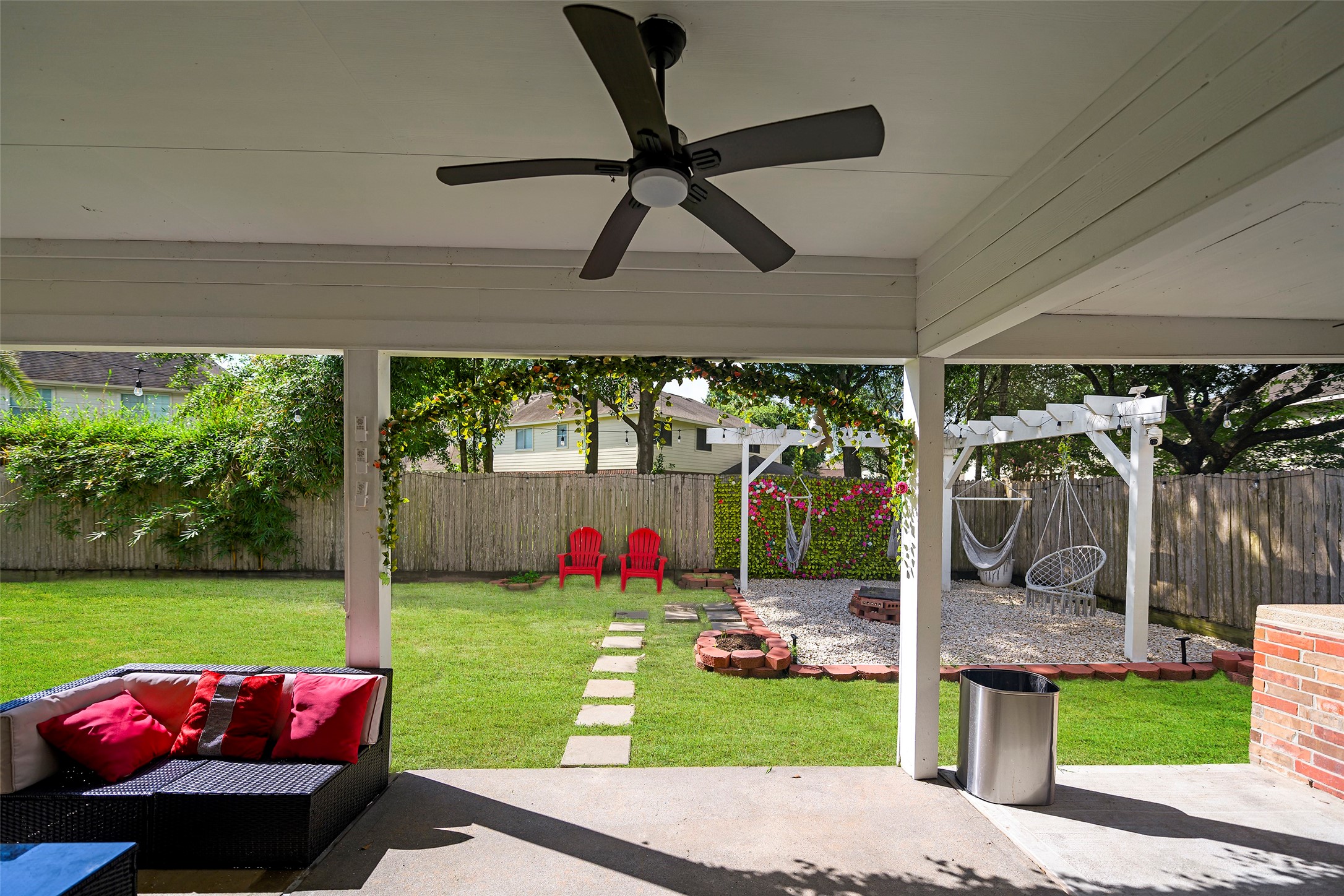 9211 Memorial Grove Drive Property Photo 33