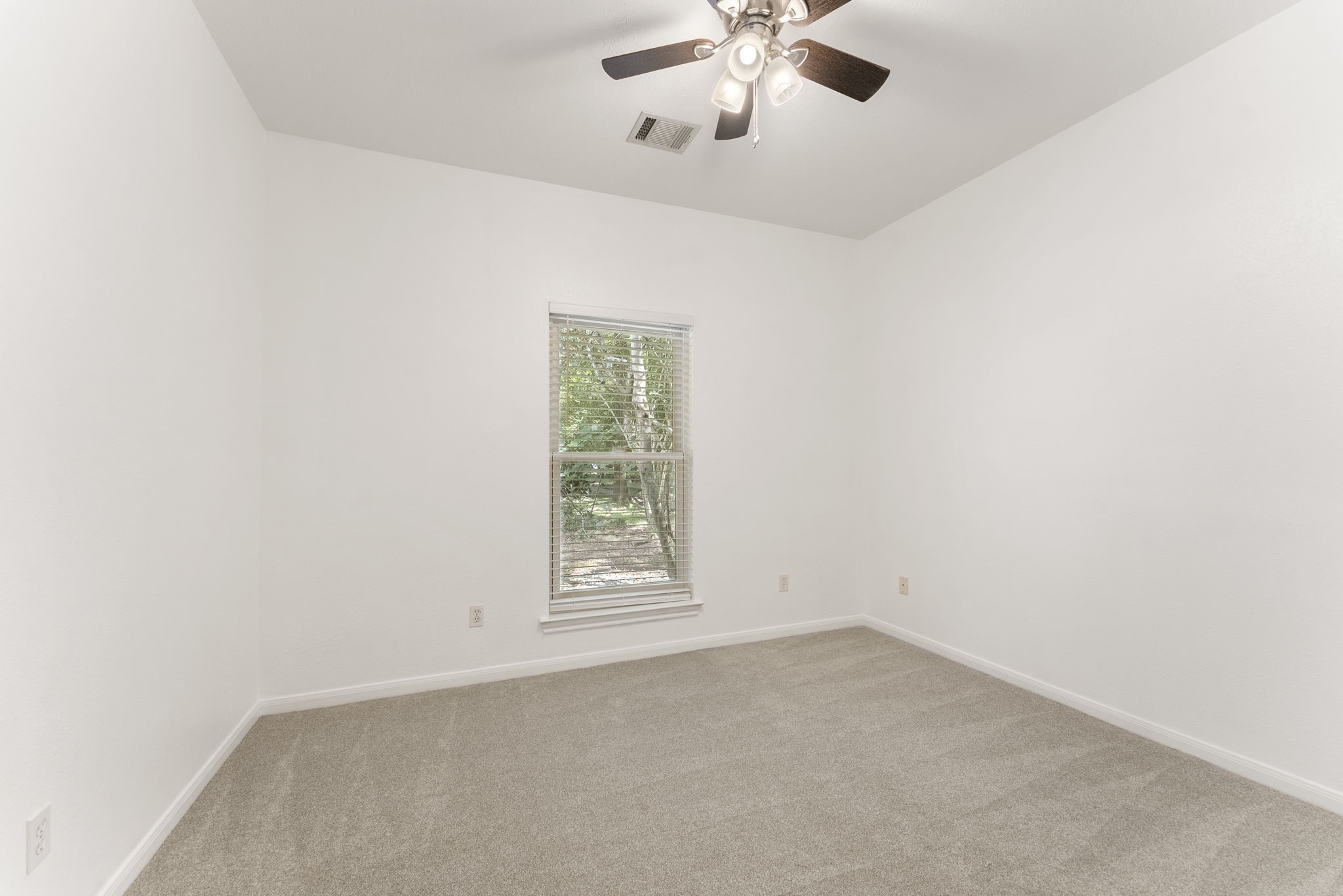 618 W Rollingwood Street Property Photo 13