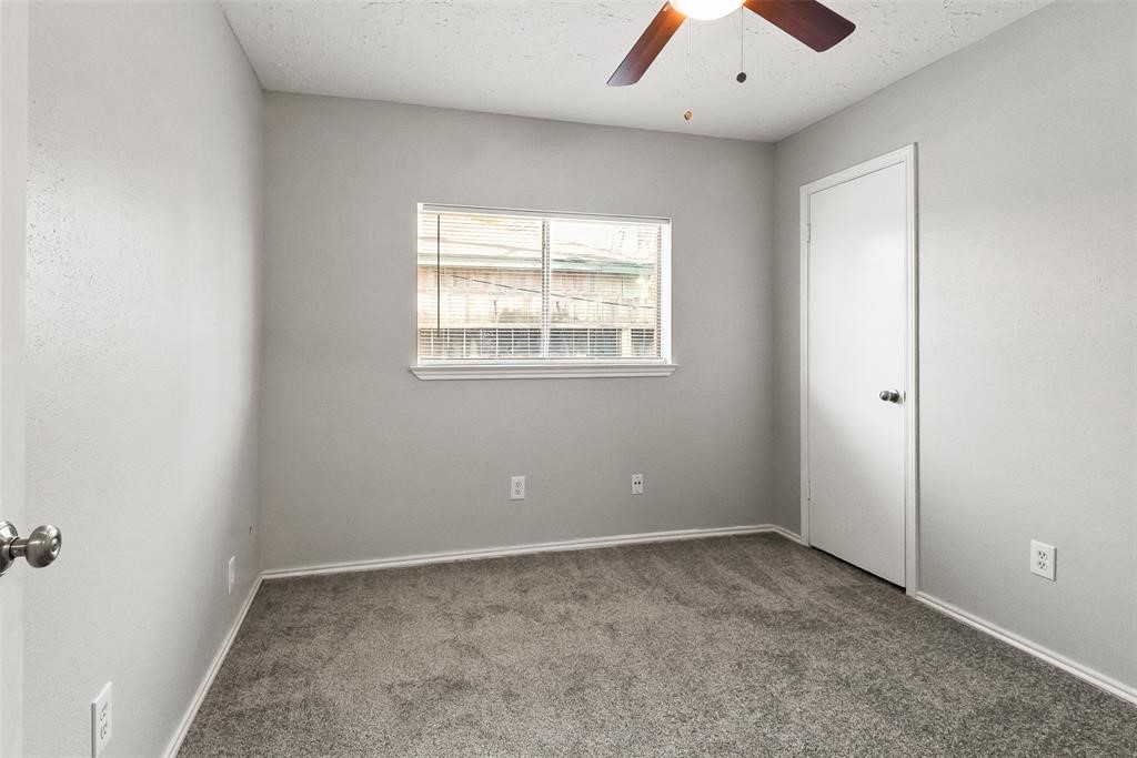 24123 Red Sky Drive Property Photo 10