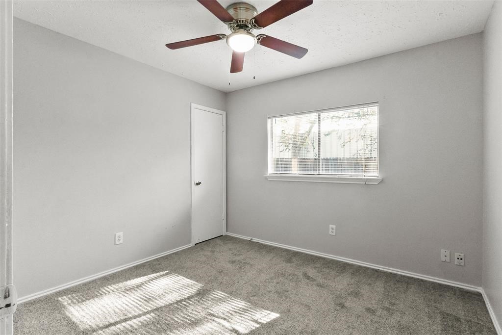 24123 Red Sky Drive Property Photo 12