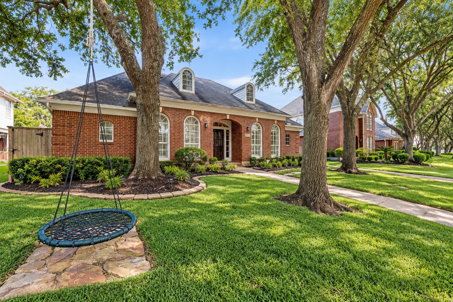 1515 Moon Shadow Court Property Photo 3